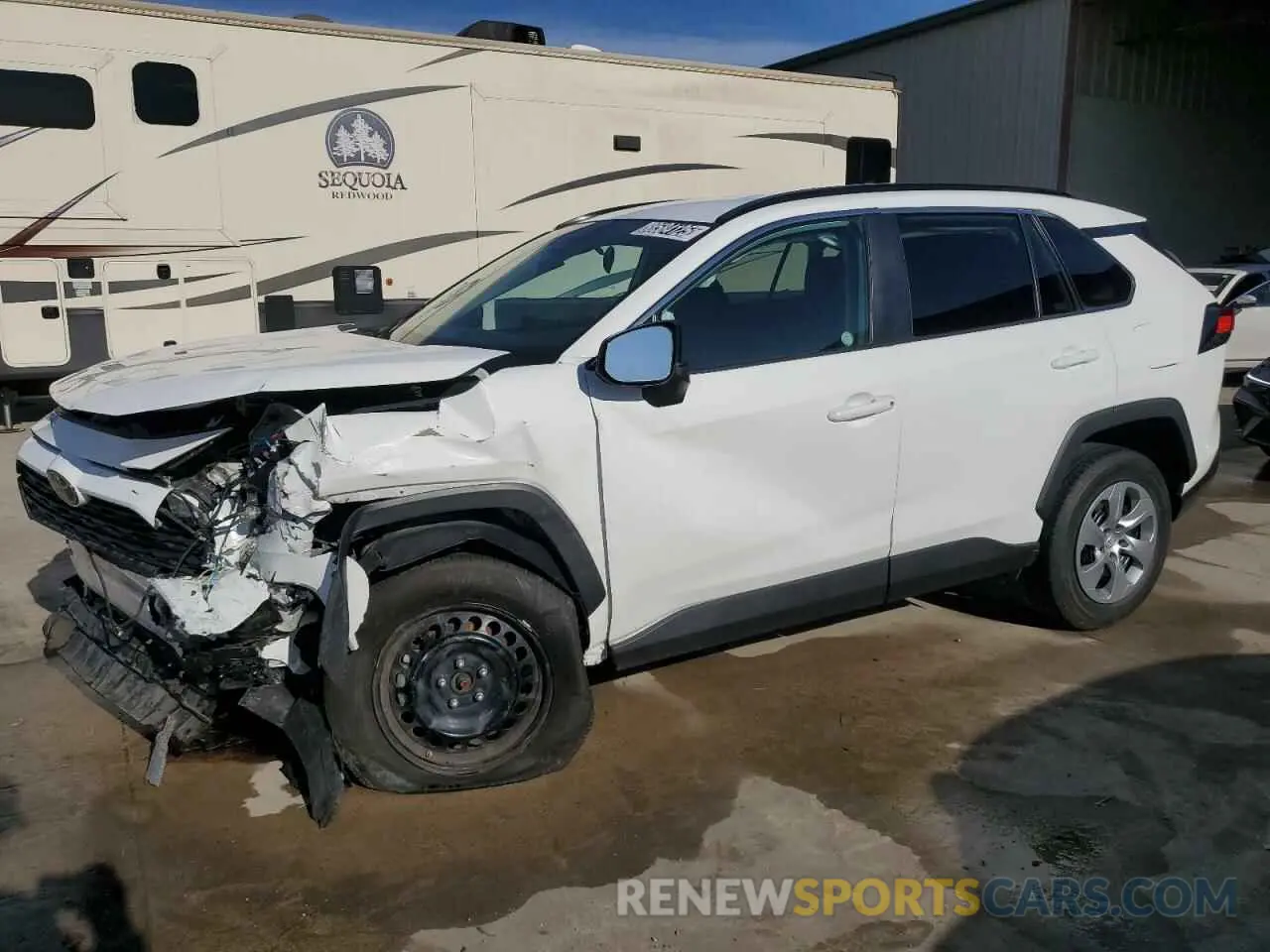 1 Photograph of a damaged car 2T3F1RFVXMW192012 TOYOTA RAV4 2021
