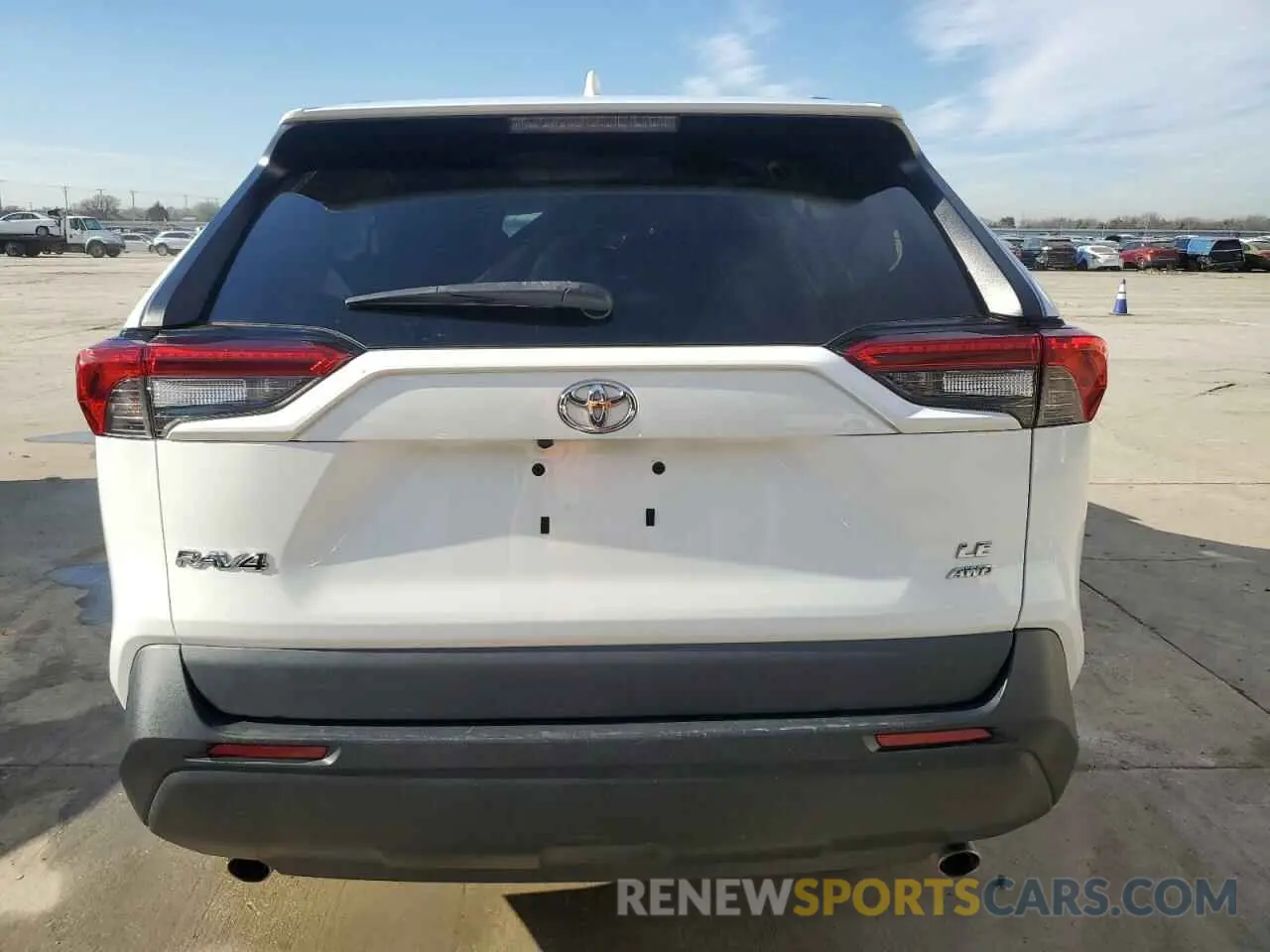 6 Photograph of a damaged car 2T3F1RFVXMW192012 TOYOTA RAV4 2021