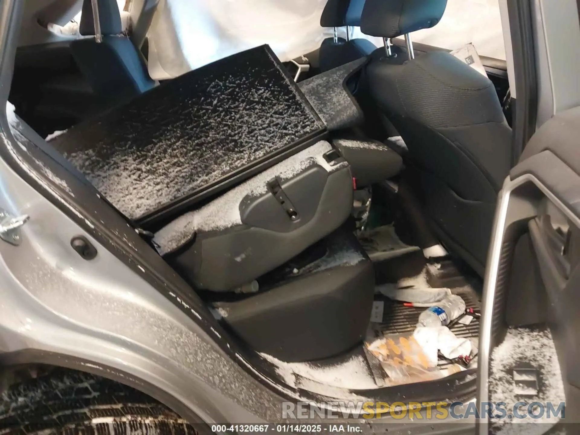 8 Photograph of a damaged car 2T3F1RFVXMW238681 TOYOTA RAV4 2021