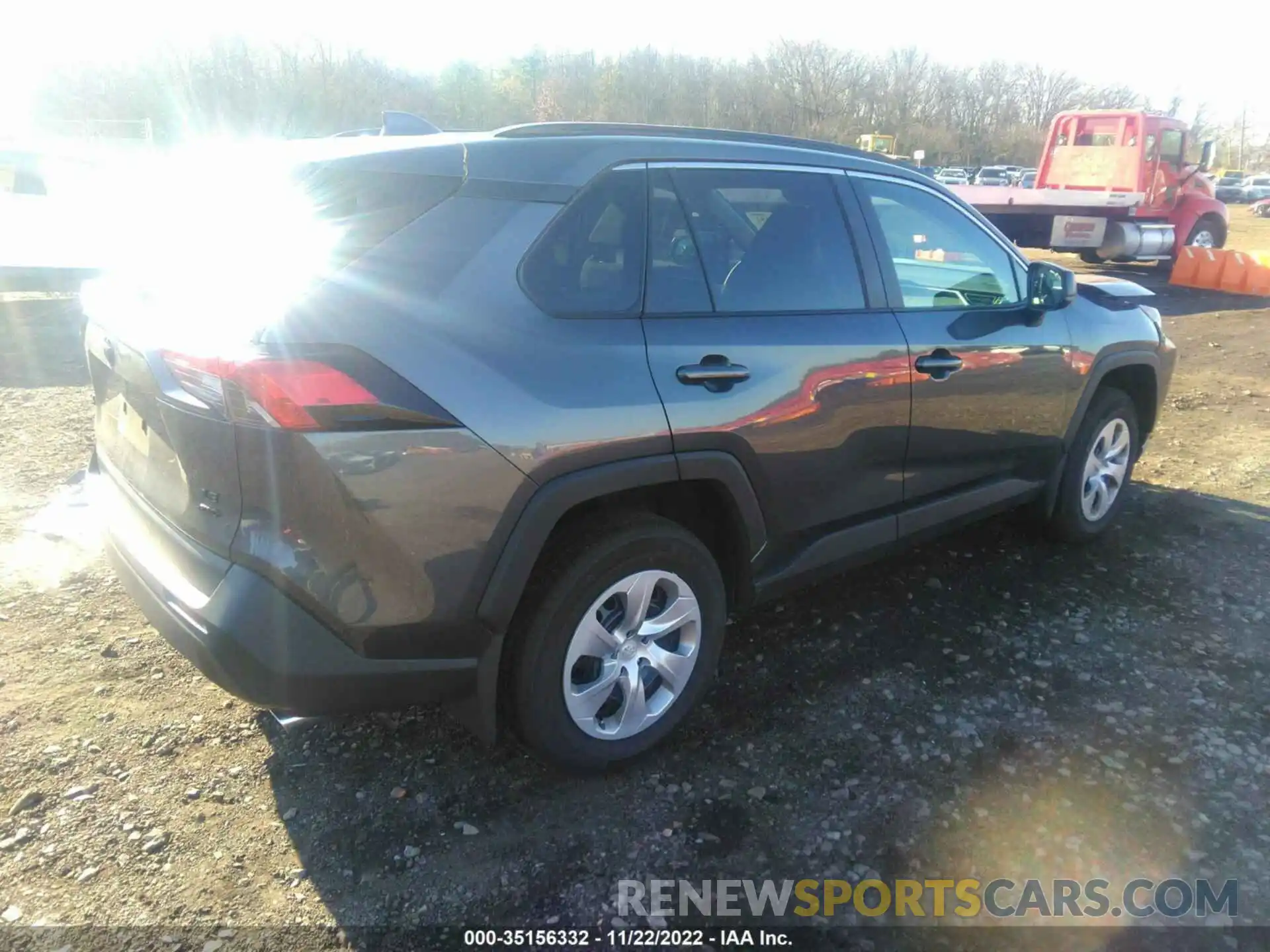 4 Photograph of a damaged car 2T3F1RFVXMW238776 TOYOTA RAV4 2021