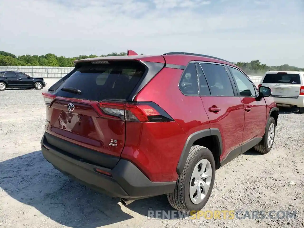 4 Photograph of a damaged car 2T3G1RFV0MC150308 TOYOTA RAV4 2021