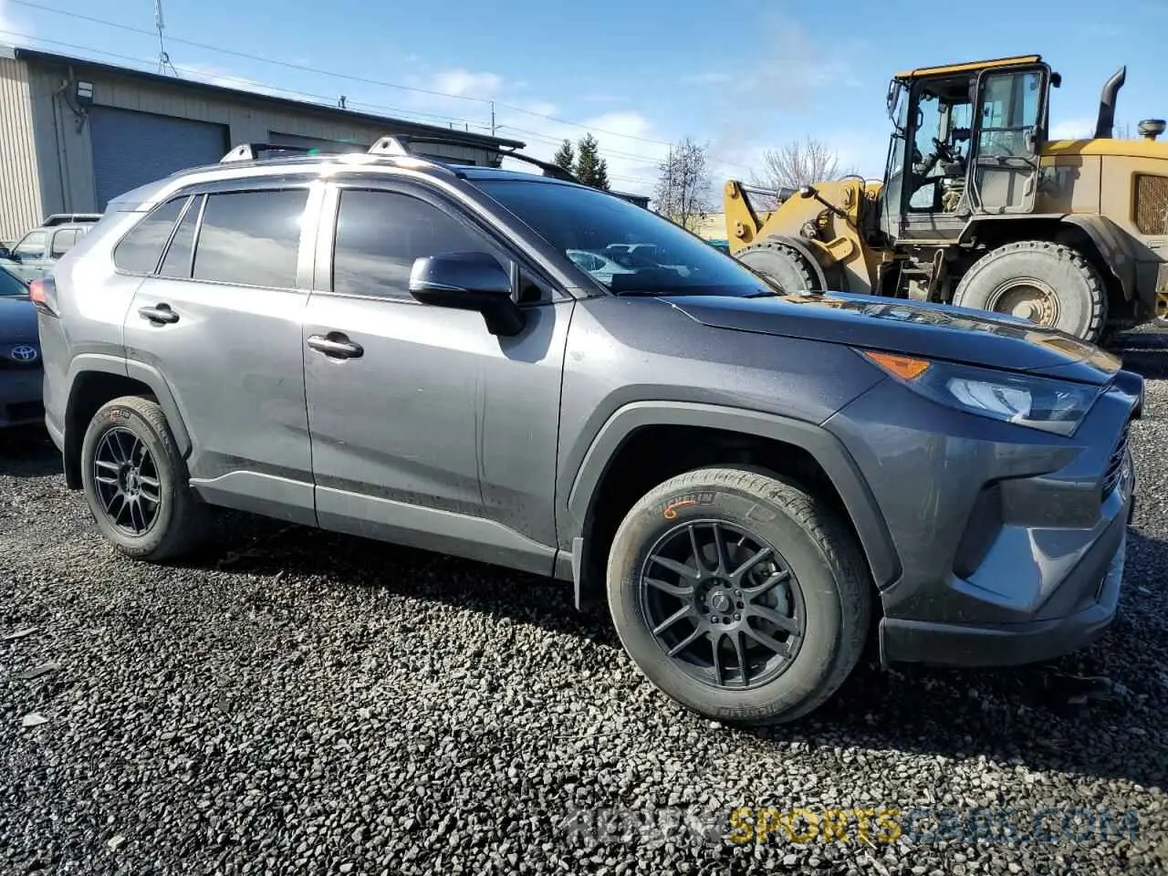 4 Photograph of a damaged car 2T3G1RFV0MC241952 TOYOTA RAV4 2021