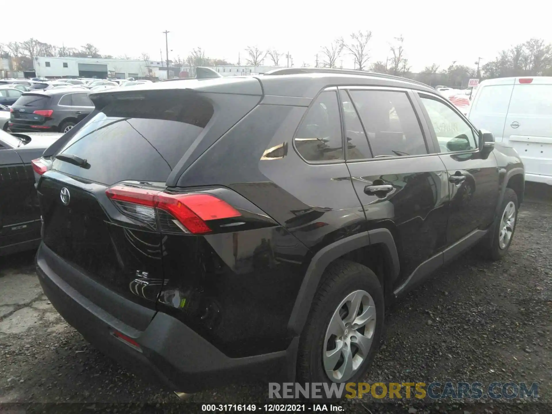 4 Photograph of a damaged car 2T3G1RFV0MW164434 TOYOTA RAV4 2021