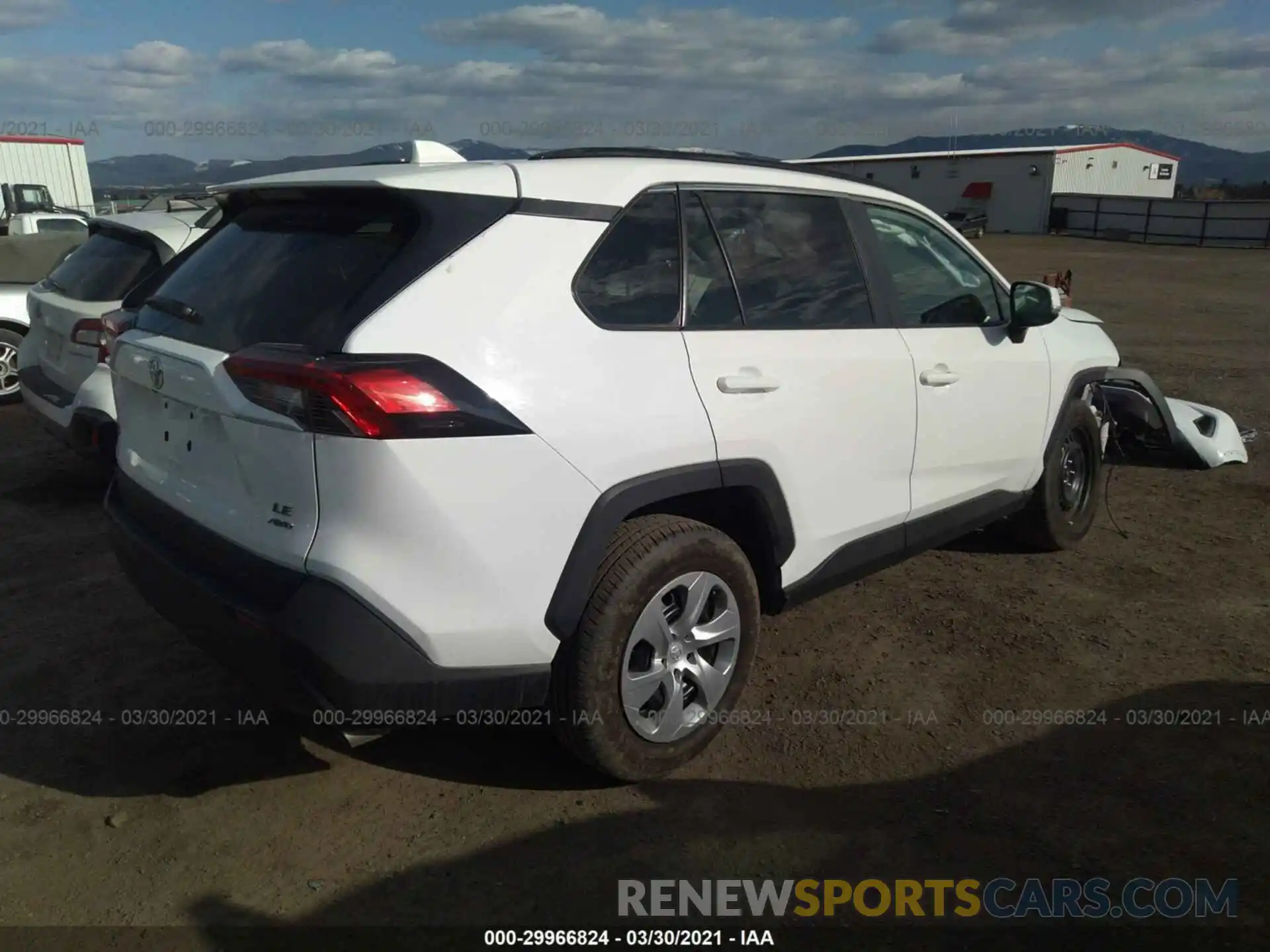 4 Photograph of a damaged car 2T3G1RFV0MW171108 TOYOTA RAV4 2021