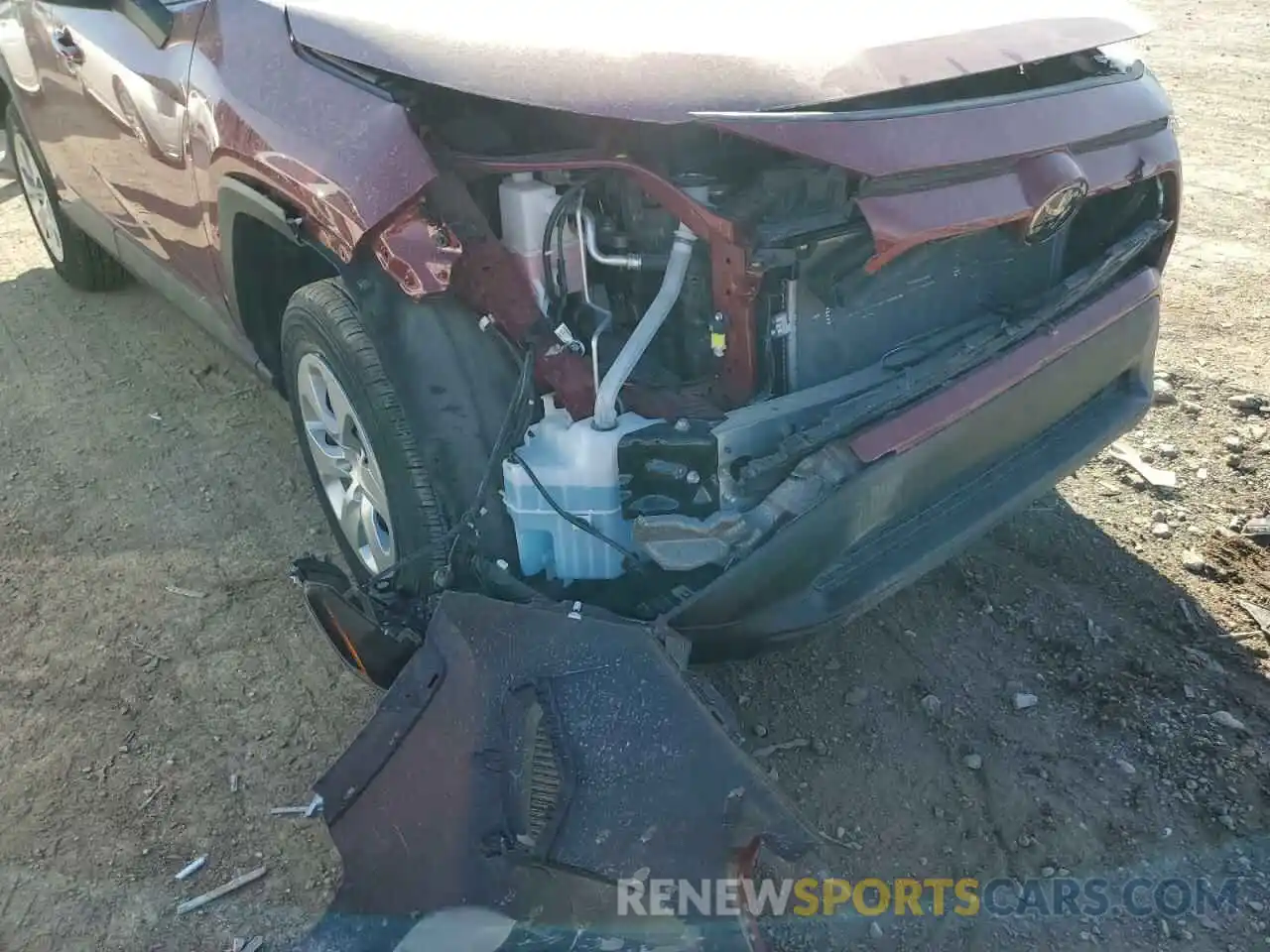 9 Photograph of a damaged car 2T3G1RFV0MW242114 TOYOTA RAV4 2021