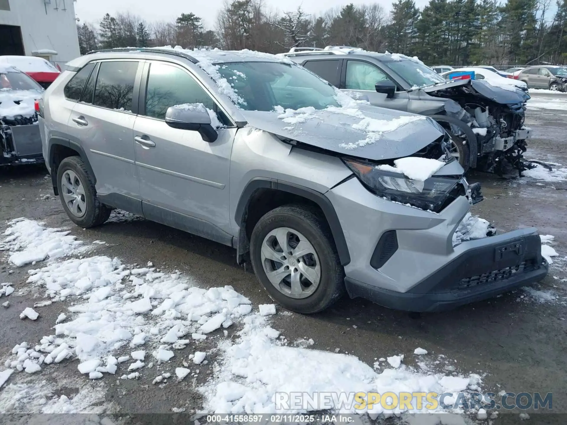 1 Photograph of a damaged car 2T3G1RFV1MC194821 TOYOTA RAV4 2021