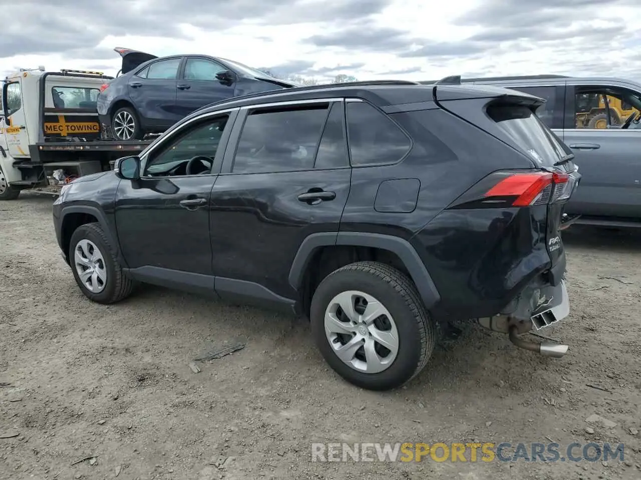 2 Photograph of a damaged car 2T3G1RFV1MC252300 TOYOTA RAV4 2021
