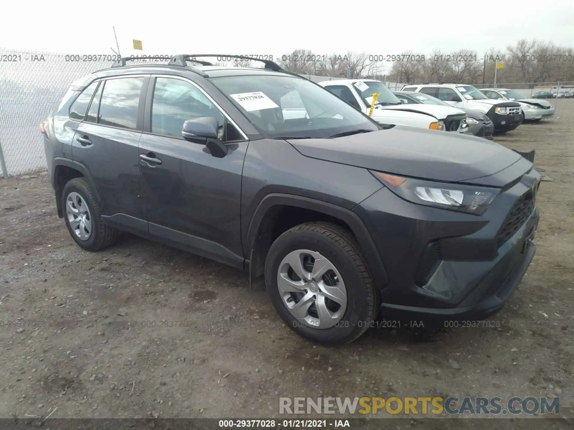 1 Photograph of a damaged car 2T3G1RFV1MW147268 TOYOTA RAV4 2021