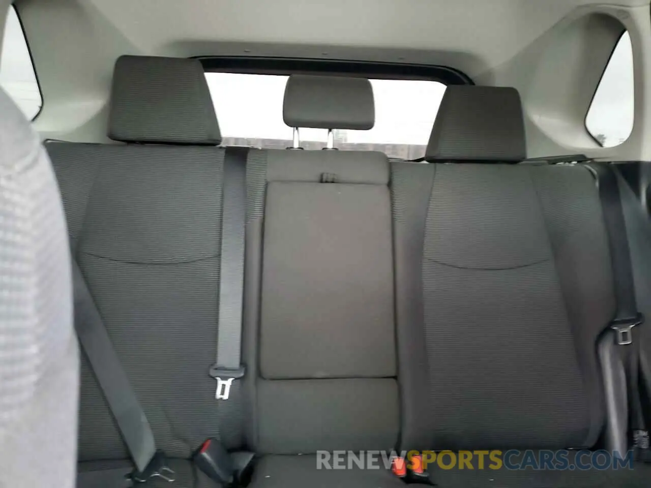 10 Photograph of a damaged car 2T3G1RFV1MW162093 TOYOTA RAV4 2021