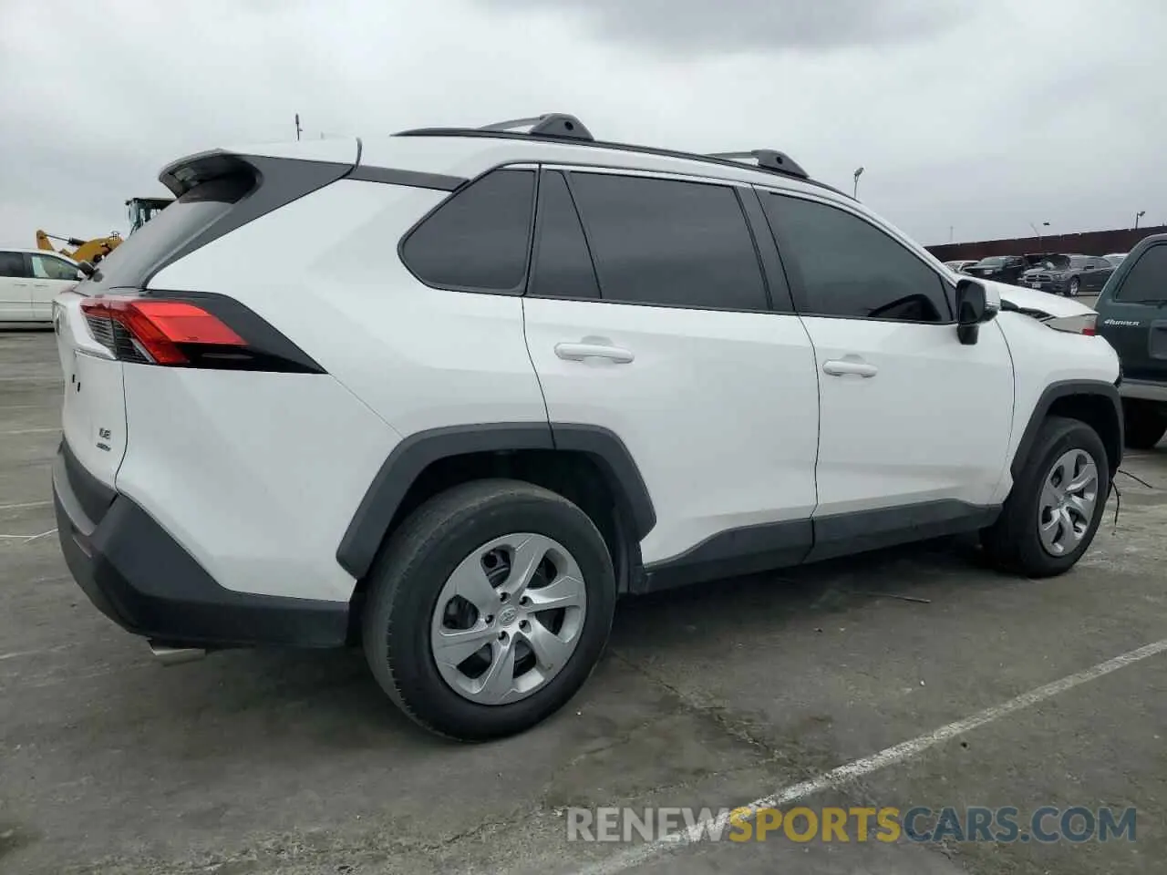 3 Photograph of a damaged car 2T3G1RFV1MW162093 TOYOTA RAV4 2021