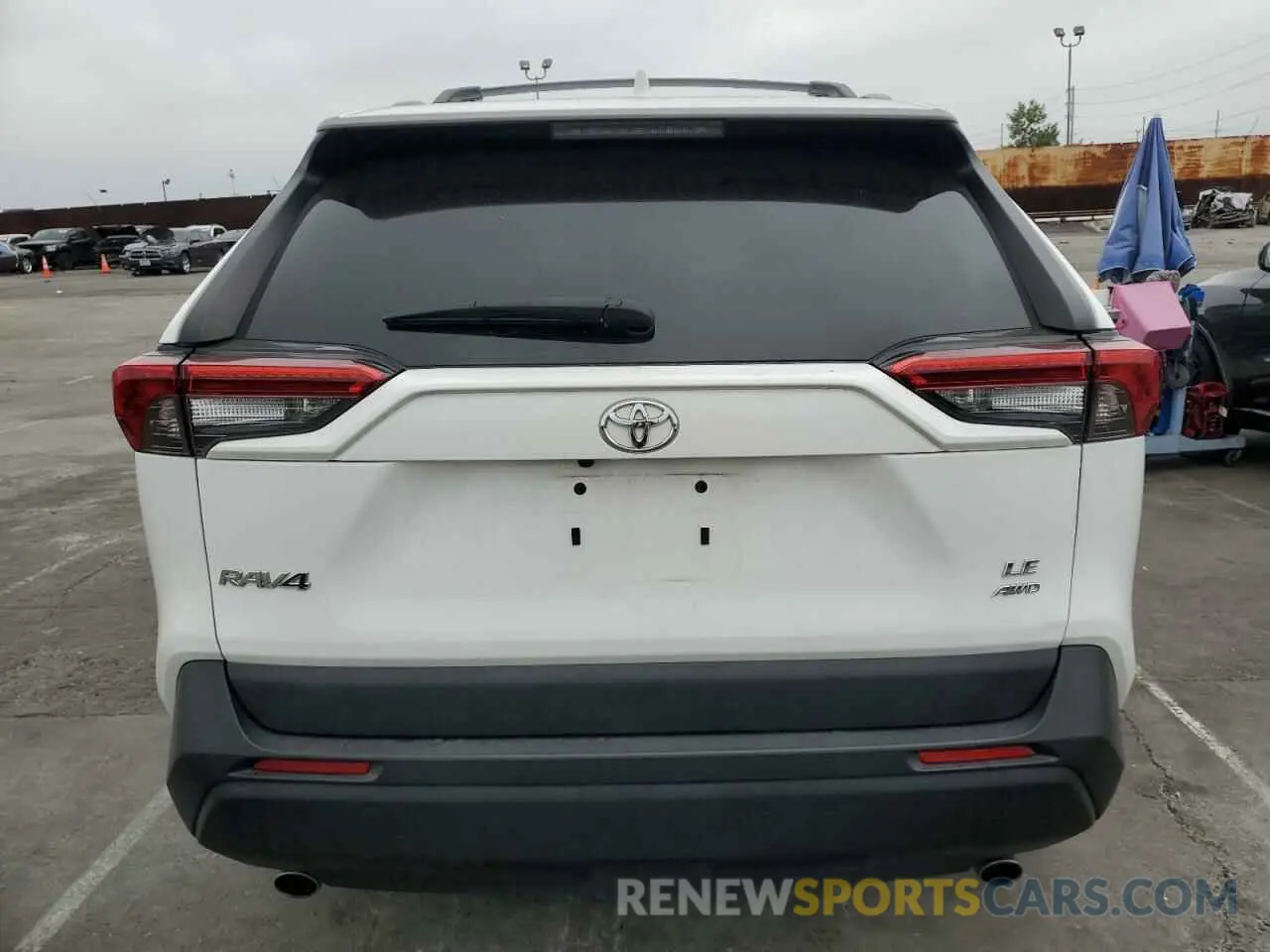6 Photograph of a damaged car 2T3G1RFV1MW162093 TOYOTA RAV4 2021