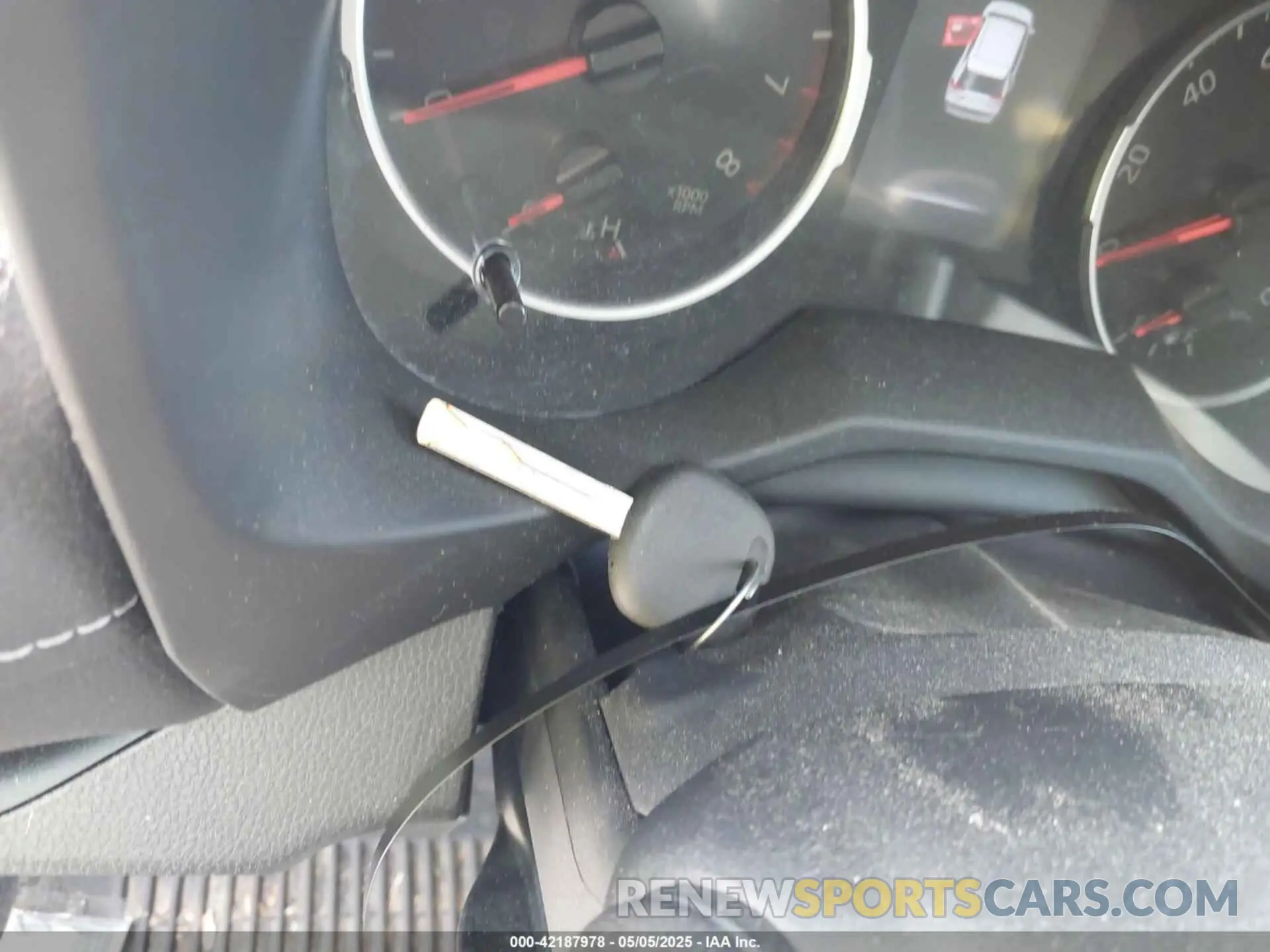 11 Photograph of a damaged car 2T3G1RFV1MW214483 TOYOTA RAV4 2021