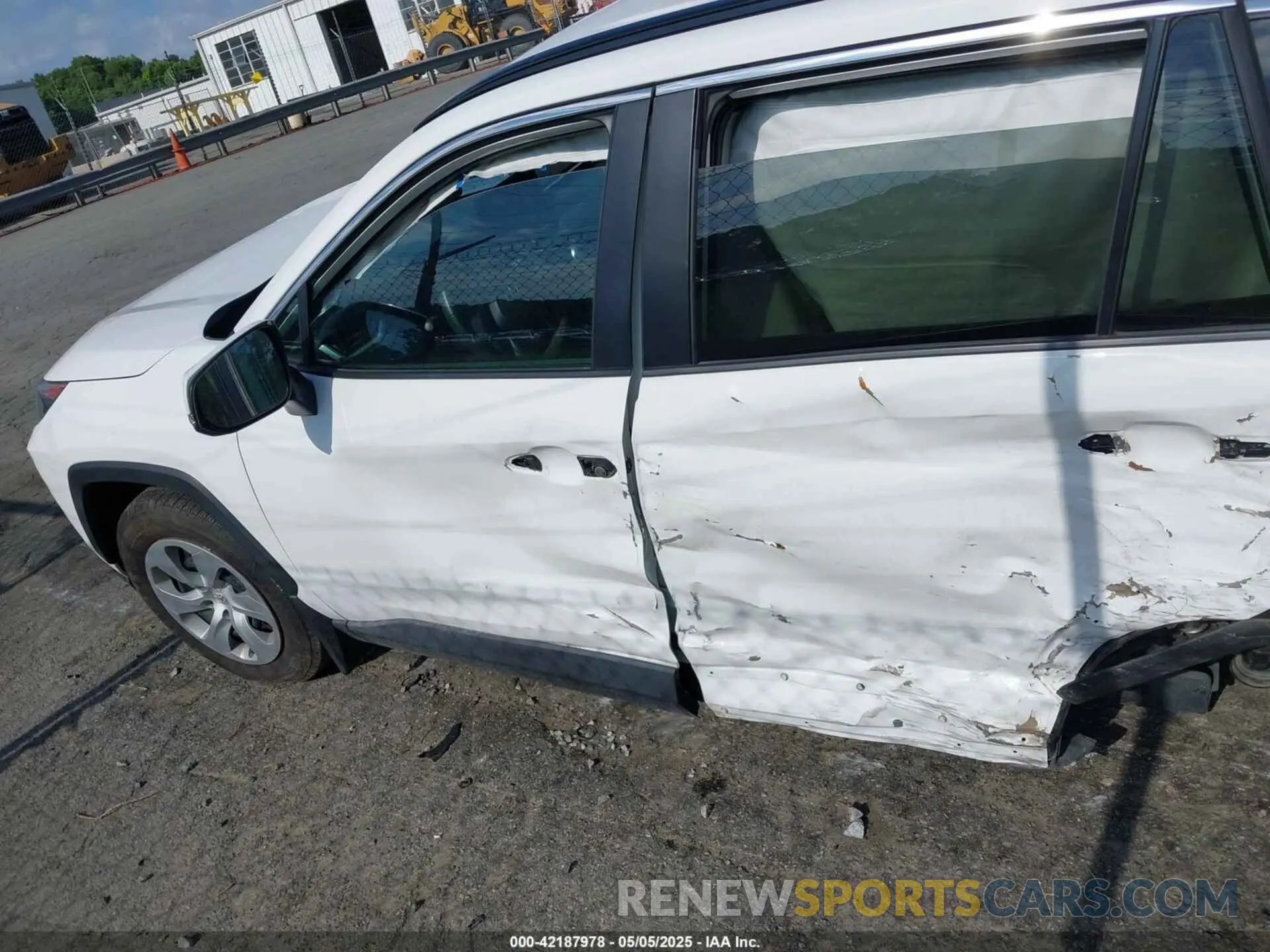 14 Photograph of a damaged car 2T3G1RFV1MW214483 TOYOTA RAV4 2021
