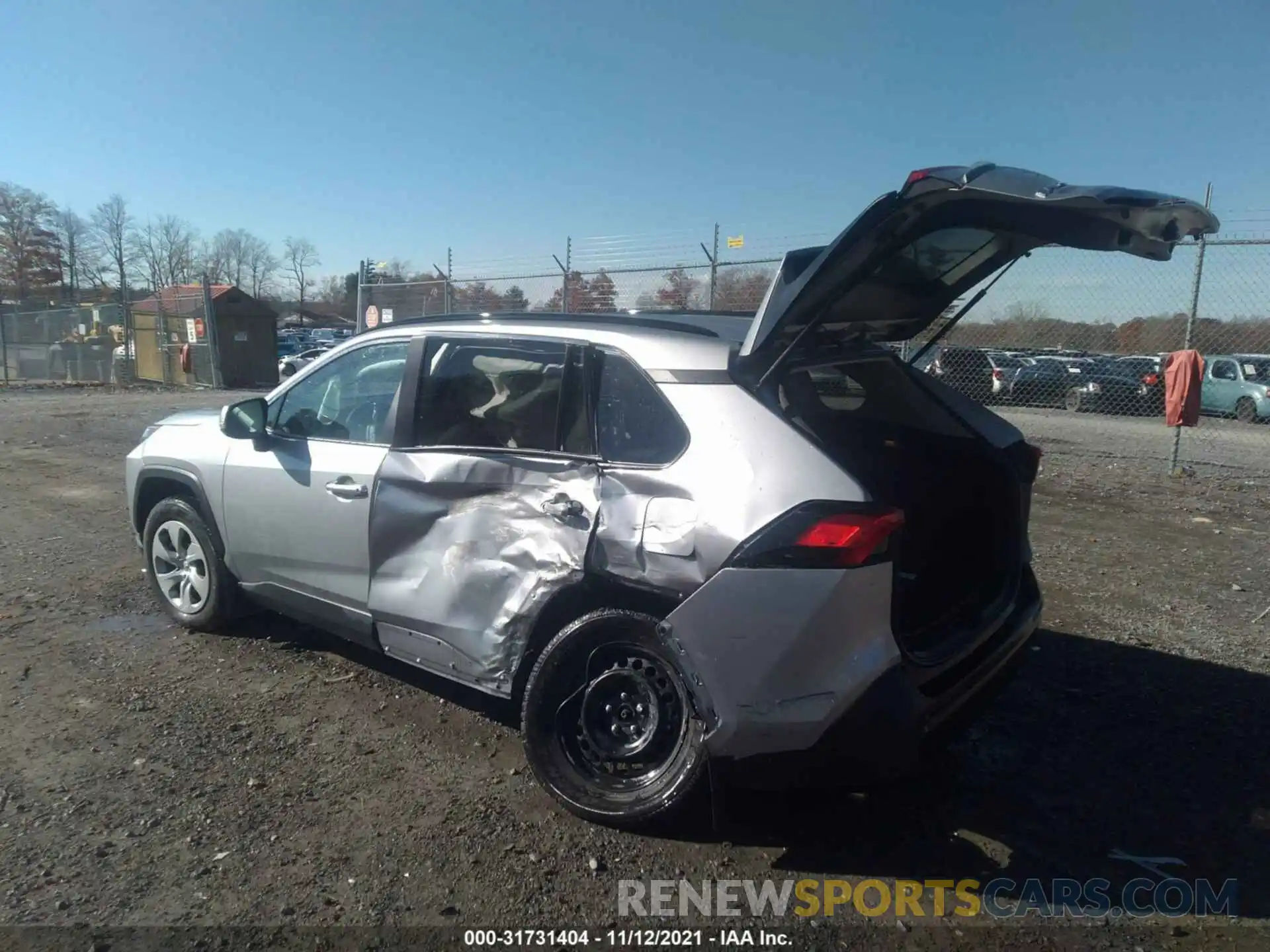 3 Photograph of a damaged car 2T3G1RFV2MC141738 TOYOTA RAV4 2021