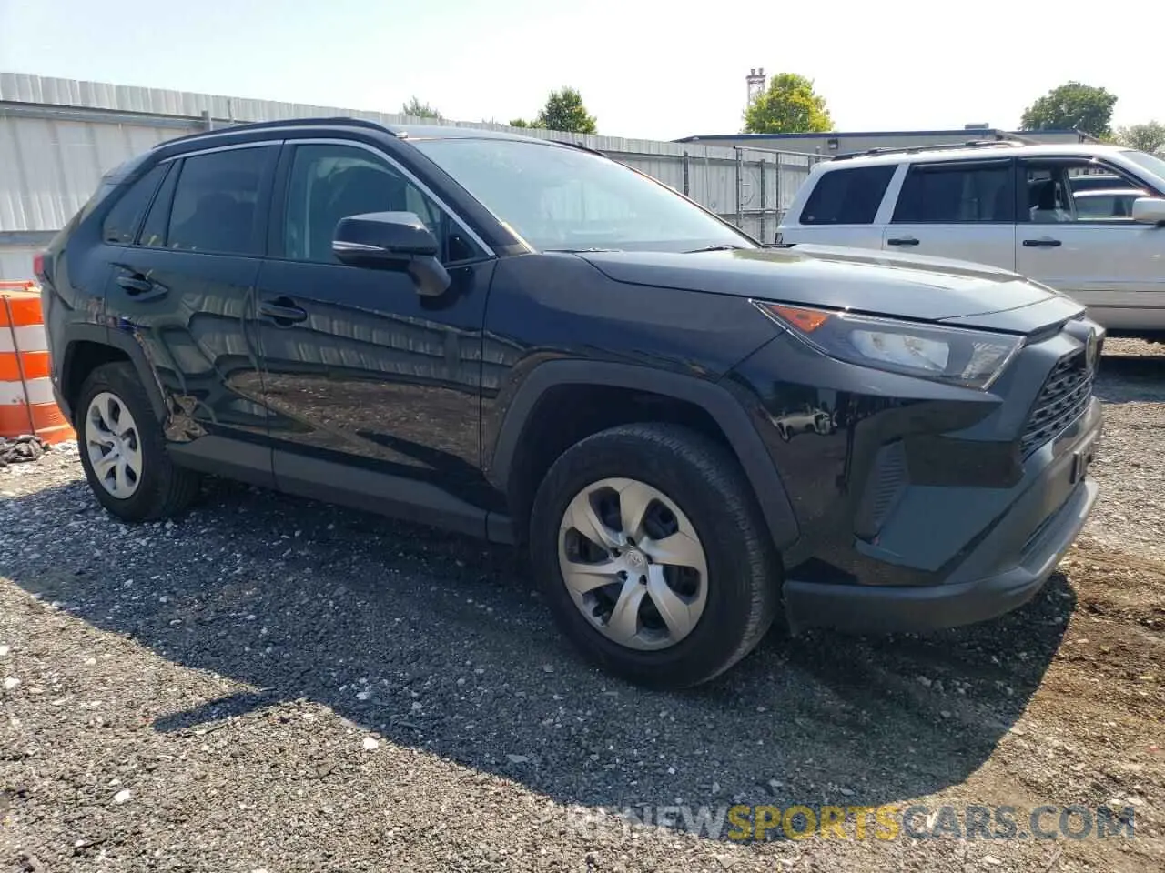 4 Photograph of a damaged car 2T3G1RFV2MC146440 TOYOTA RAV4 2021