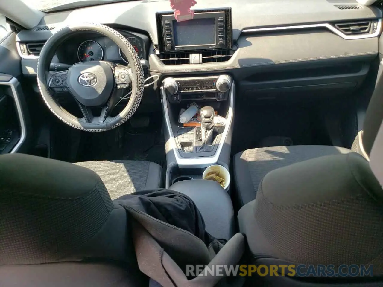 8 Photograph of a damaged car 2T3G1RFV2MC146440 TOYOTA RAV4 2021