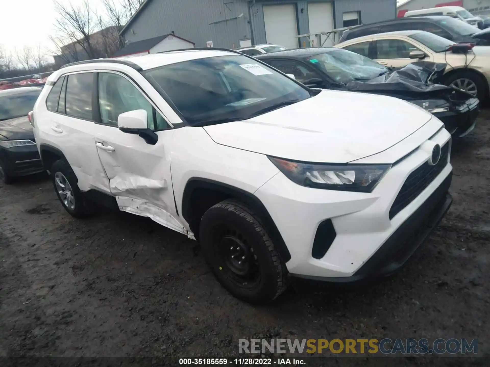 1 Photograph of a damaged car 2T3G1RFV2MW141821 TOYOTA RAV4 2021