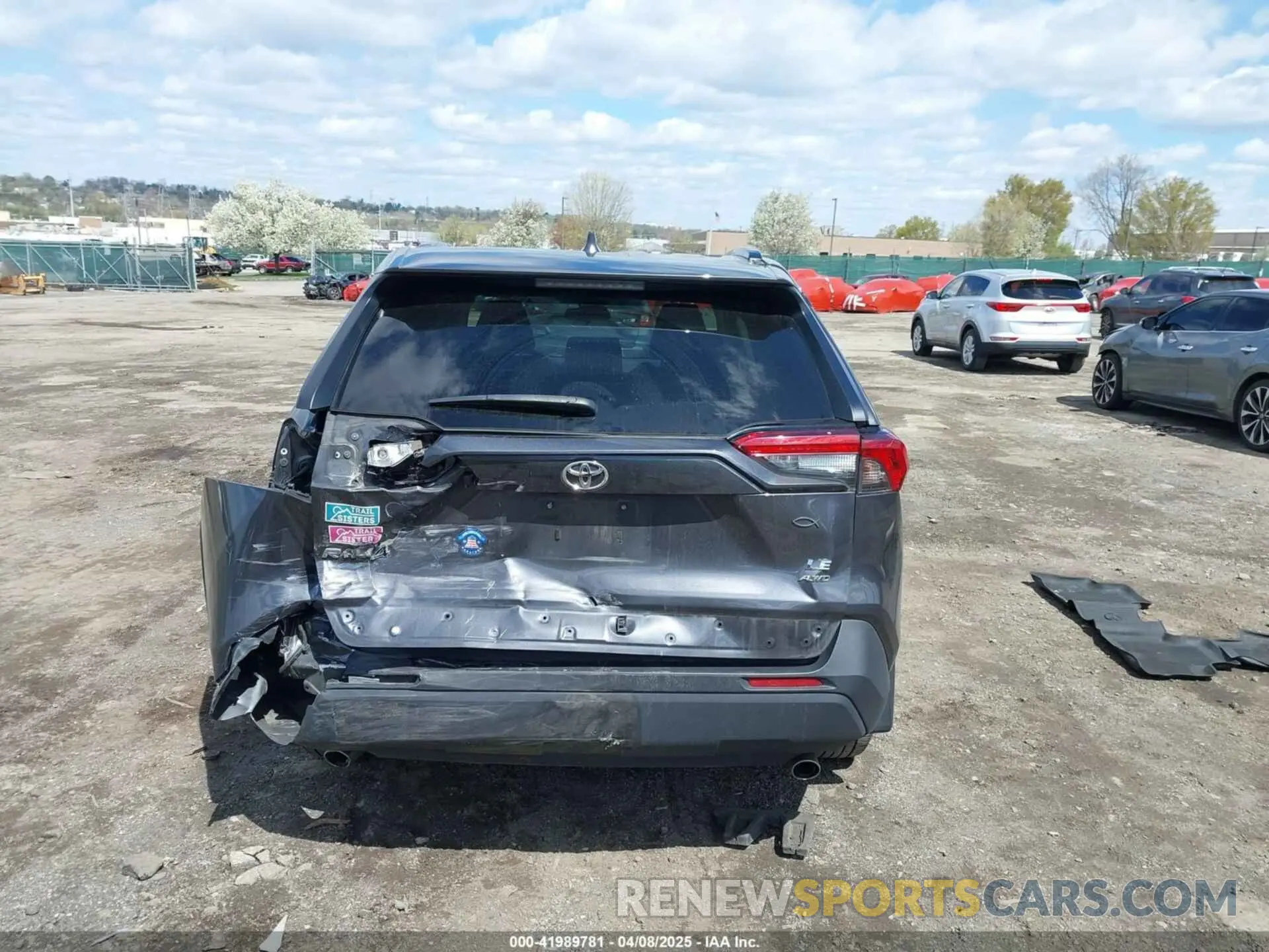 16 Photograph of a damaged car 2T3G1RFV2MW145562 TOYOTA RAV4 2021