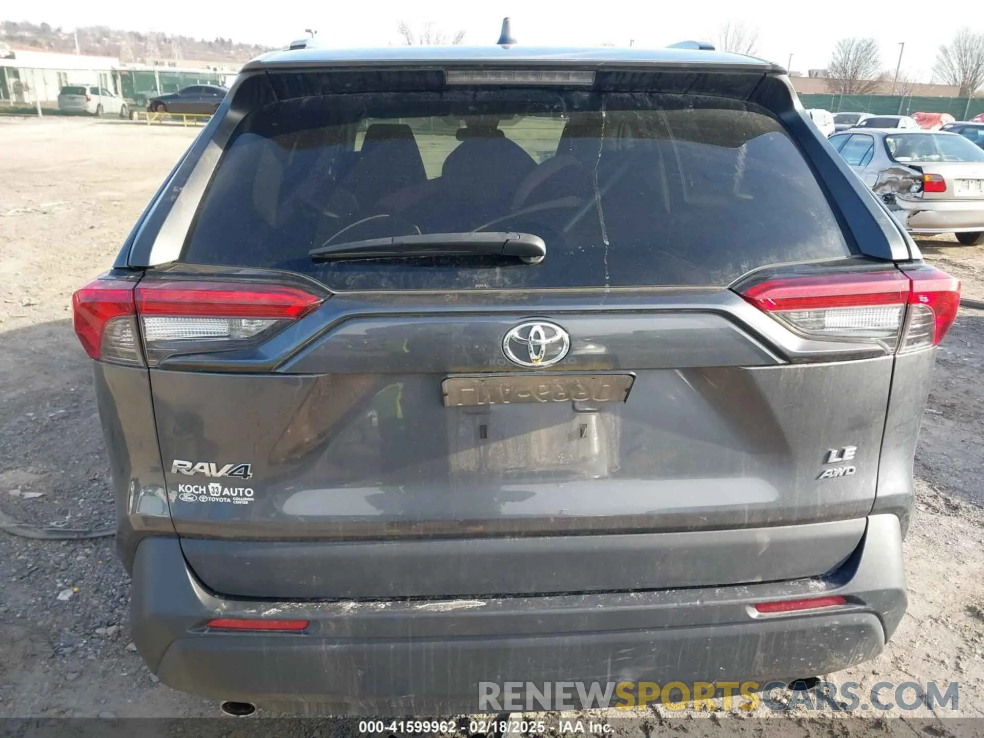 16 Photograph of a damaged car 2T3G1RFV3MC168172 TOYOTA RAV4 2021