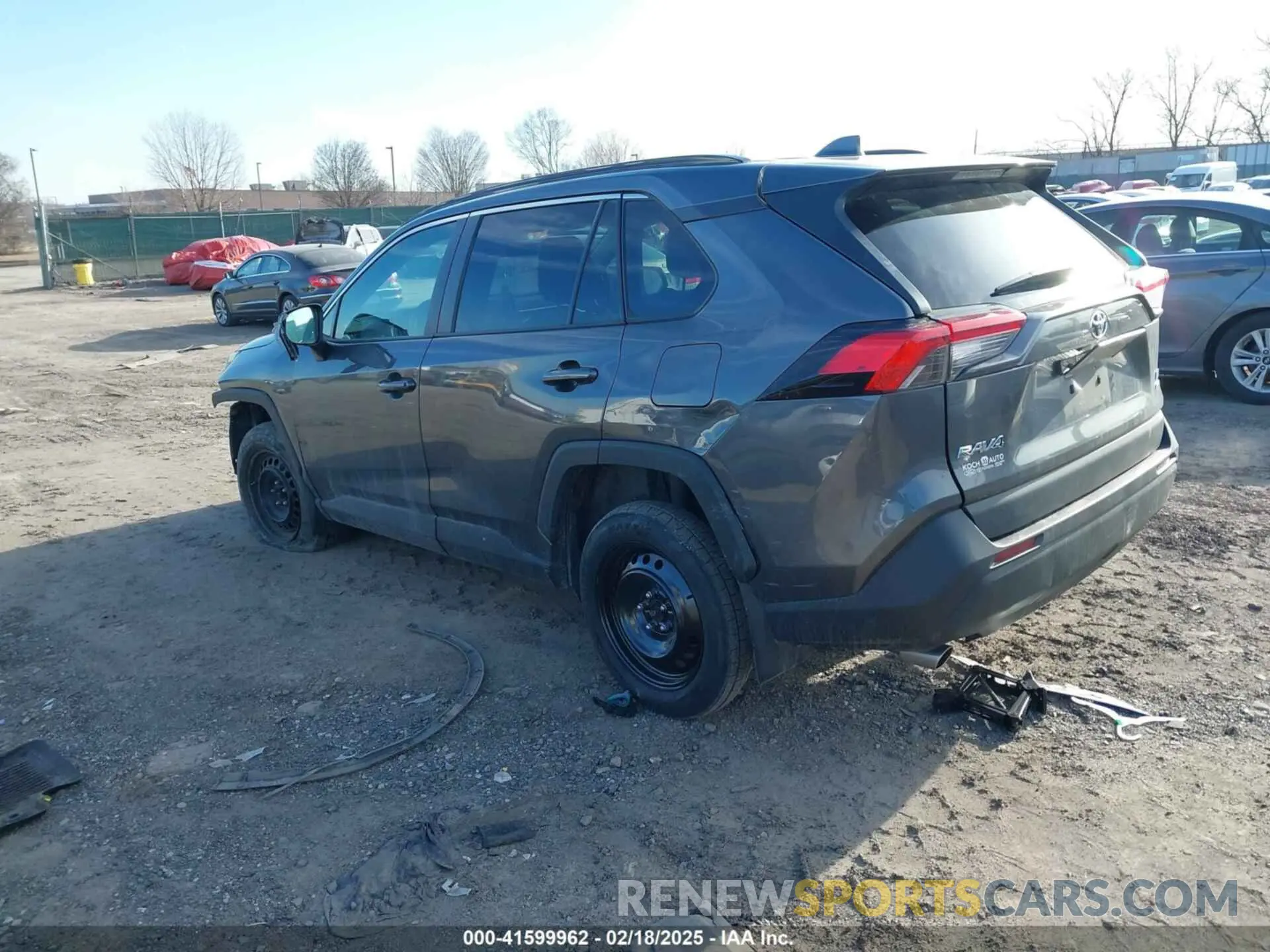 3 Photograph of a damaged car 2T3G1RFV3MC168172 TOYOTA RAV4 2021