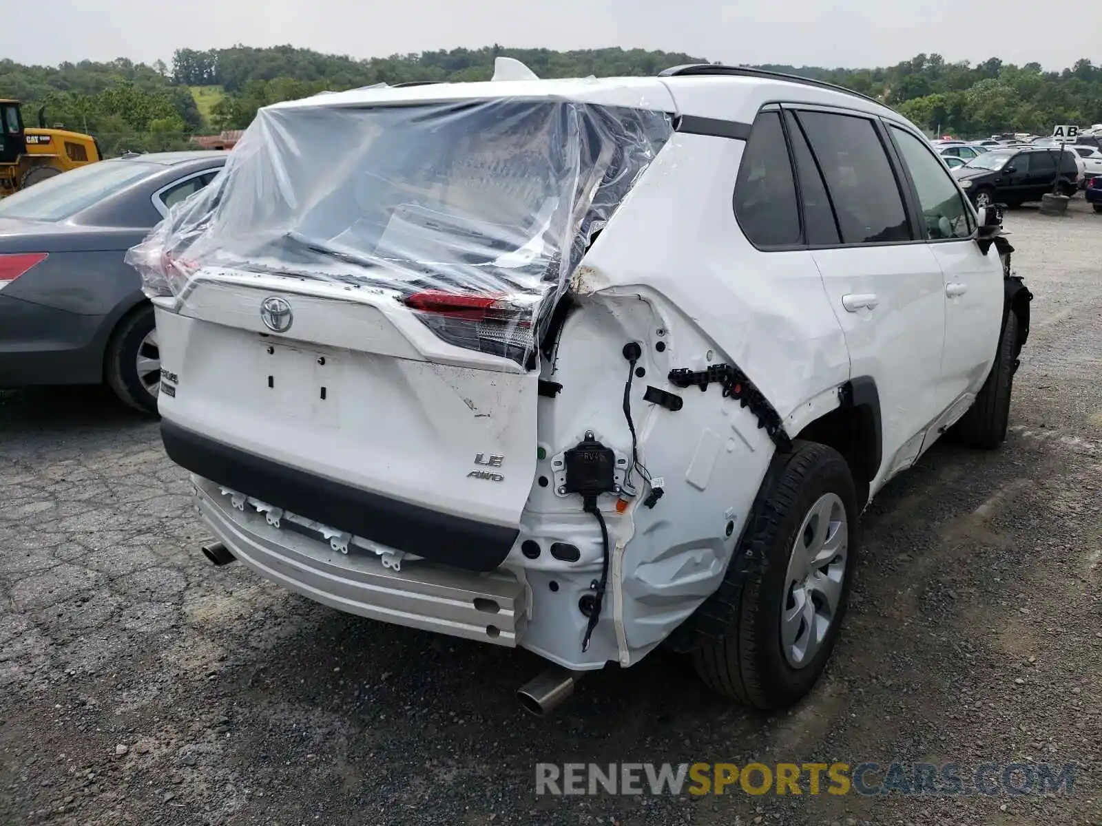 4 Photograph of a damaged car 2T3G1RFV3MC170133 TOYOTA RAV4 2021