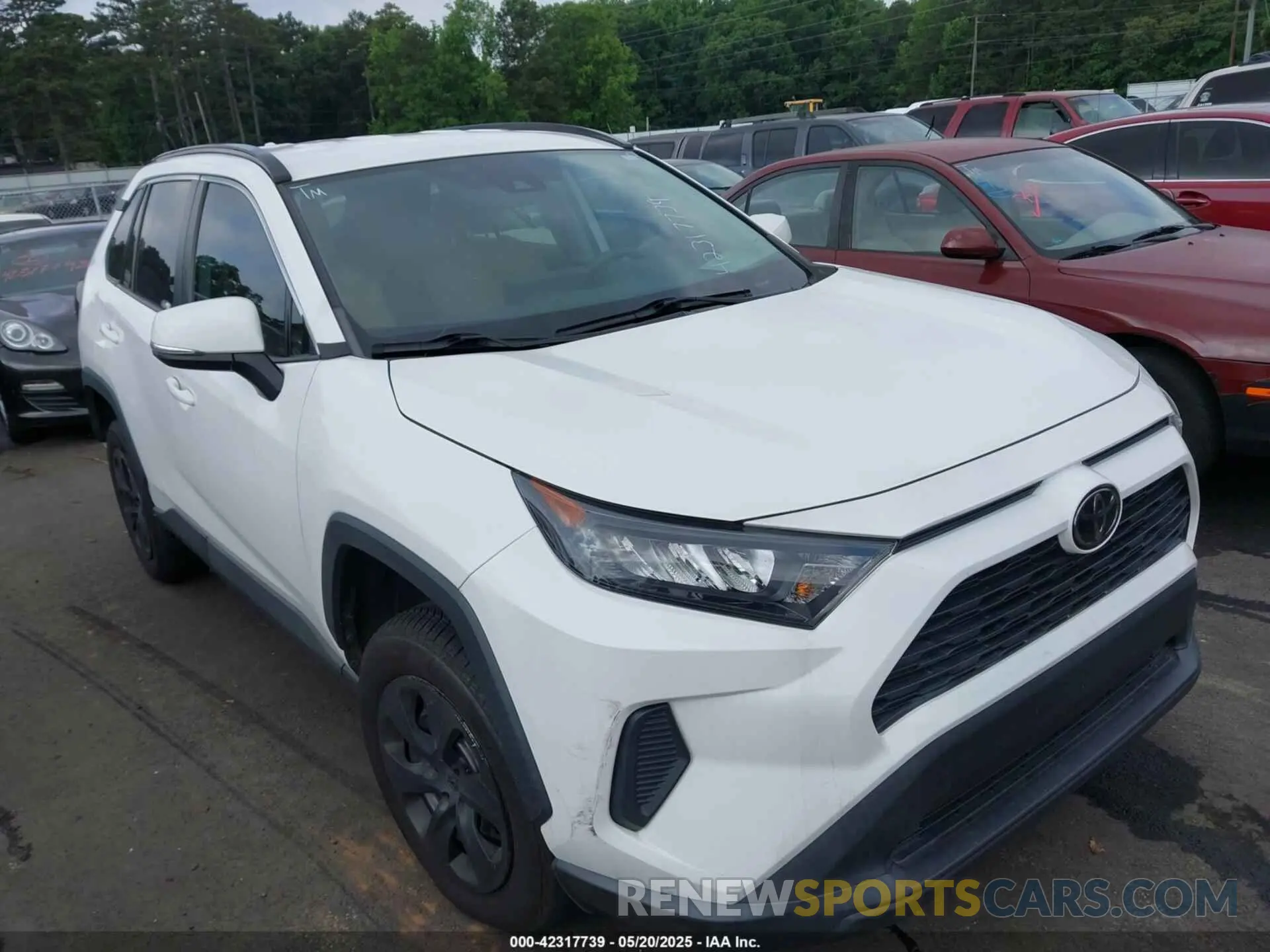 1 Photograph of a damaged car 2T3G1RFV3MC170262 TOYOTA RAV4 2021