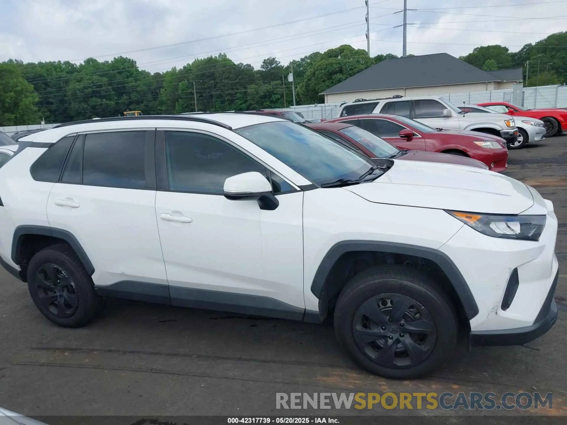 12 Photograph of a damaged car 2T3G1RFV3MC170262 TOYOTA RAV4 2021