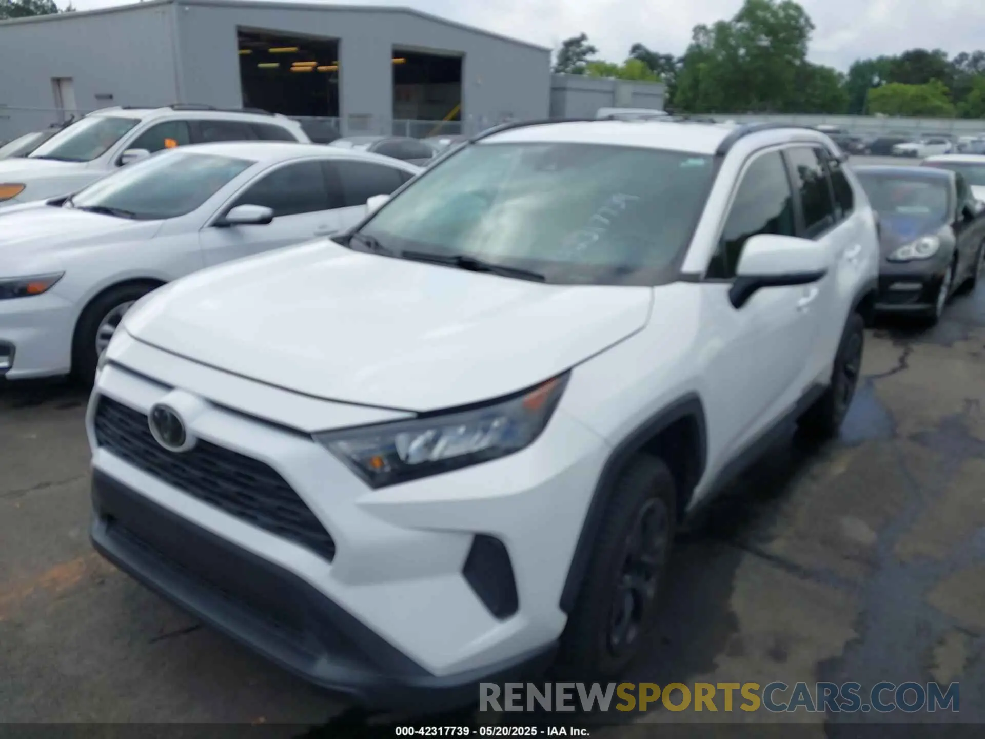 2 Photograph of a damaged car 2T3G1RFV3MC170262 TOYOTA RAV4 2021