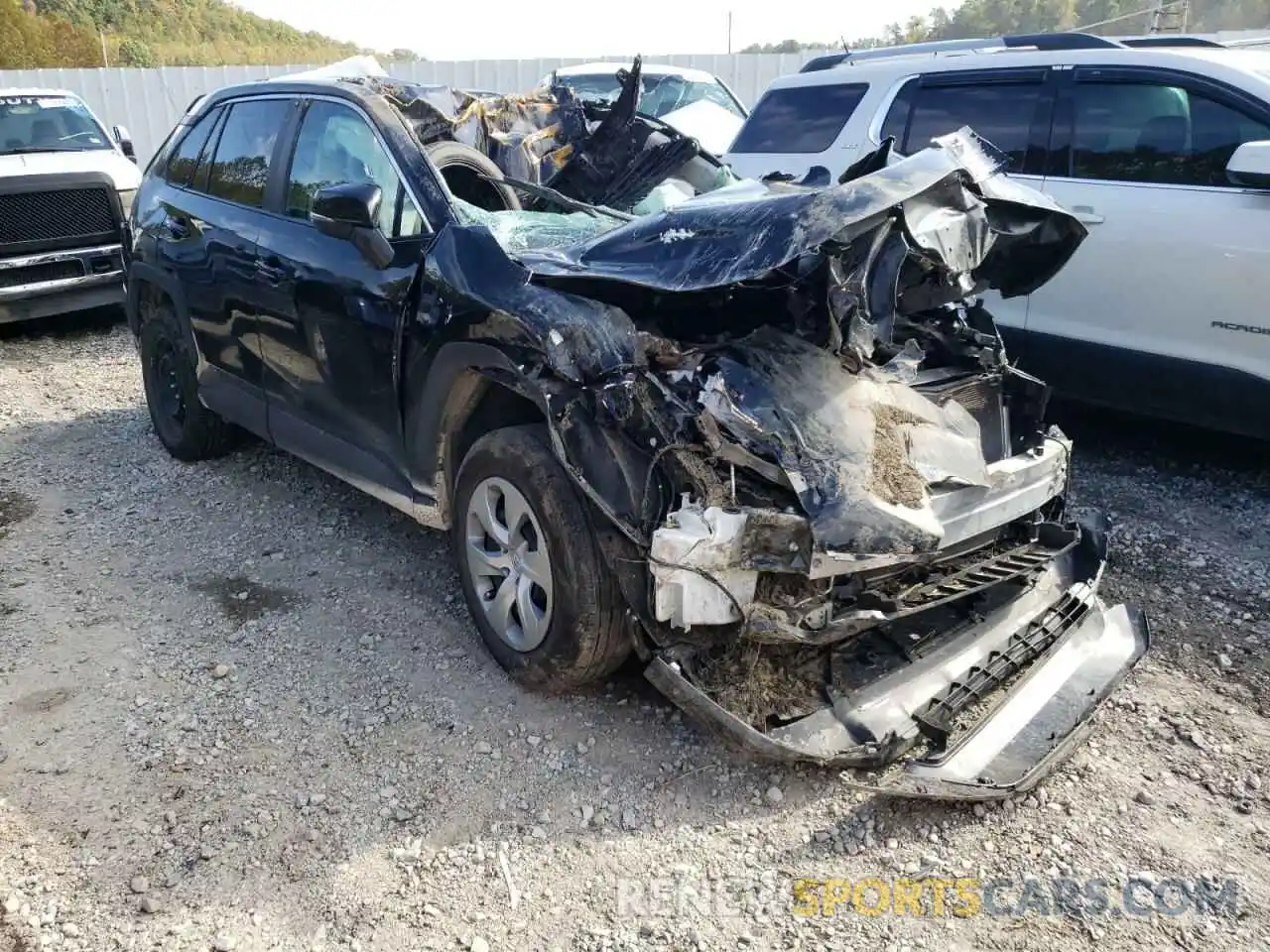 1 Photograph of a damaged car 2T3G1RFV3MC215622 TOYOTA RAV4 2021