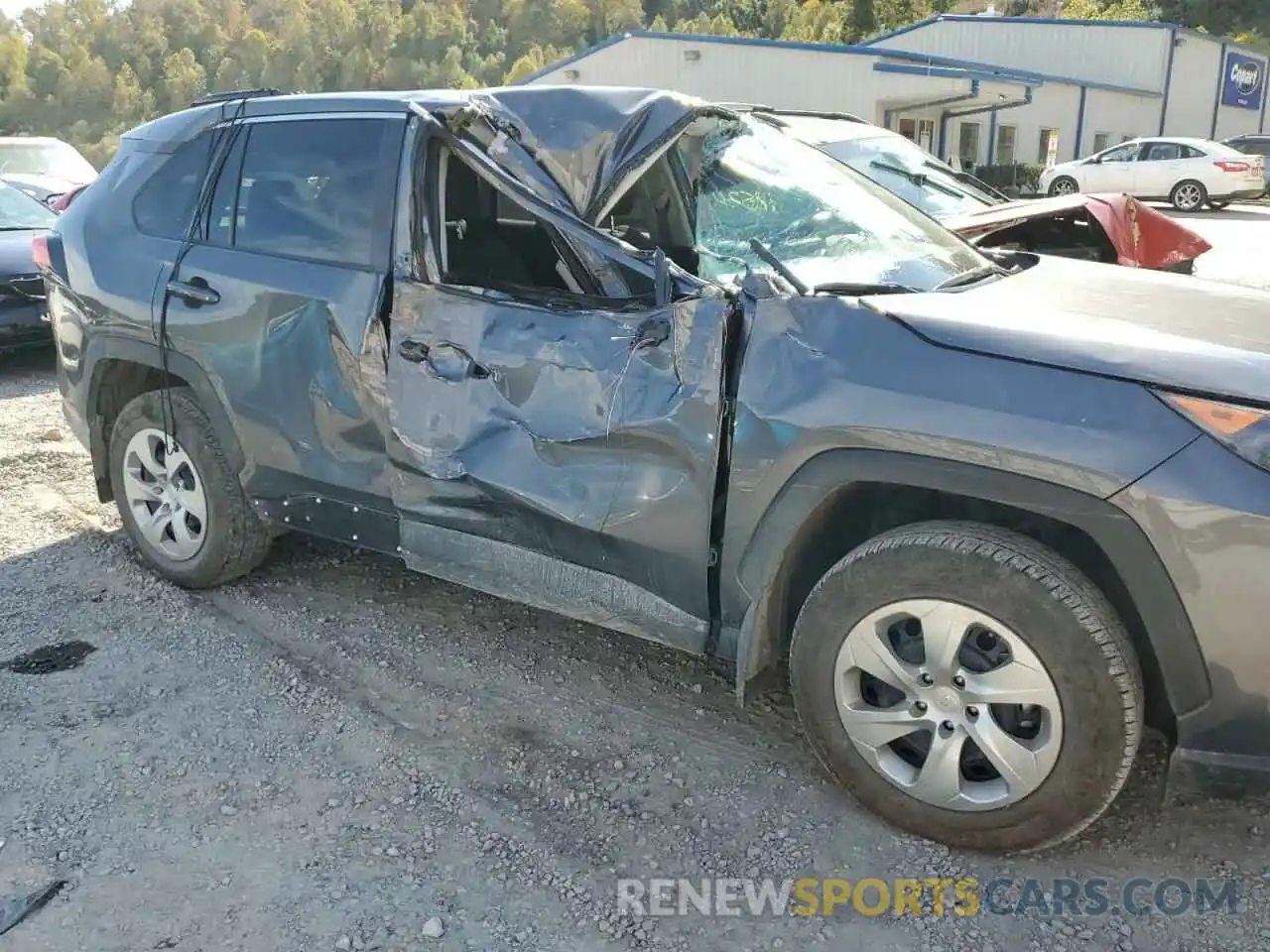 9 Photograph of a damaged car 2T3G1RFV3MC246028 TOYOTA RAV4 2021