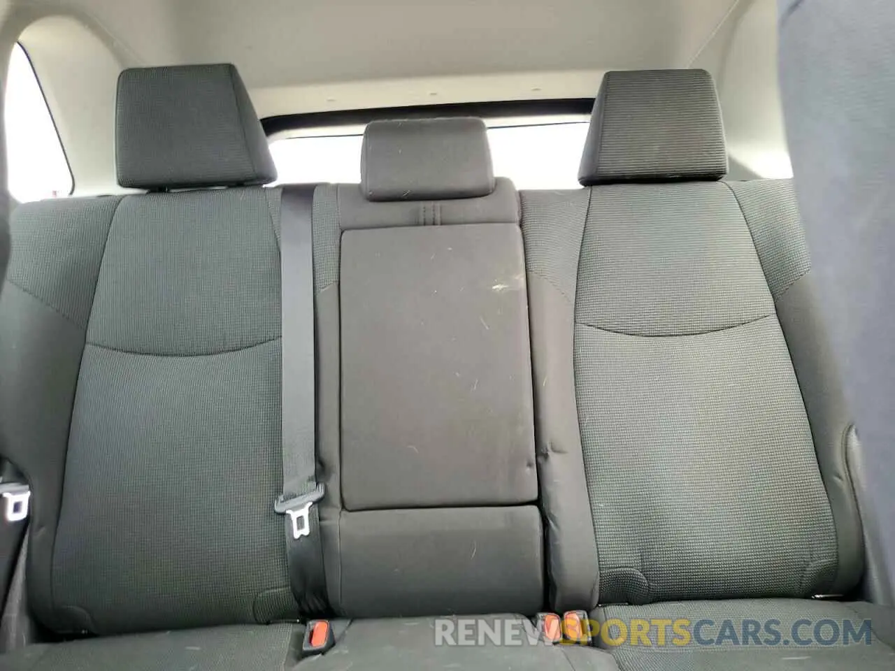 10 Photograph of a damaged car 2T3G1RFV3MC251939 TOYOTA RAV4 2021