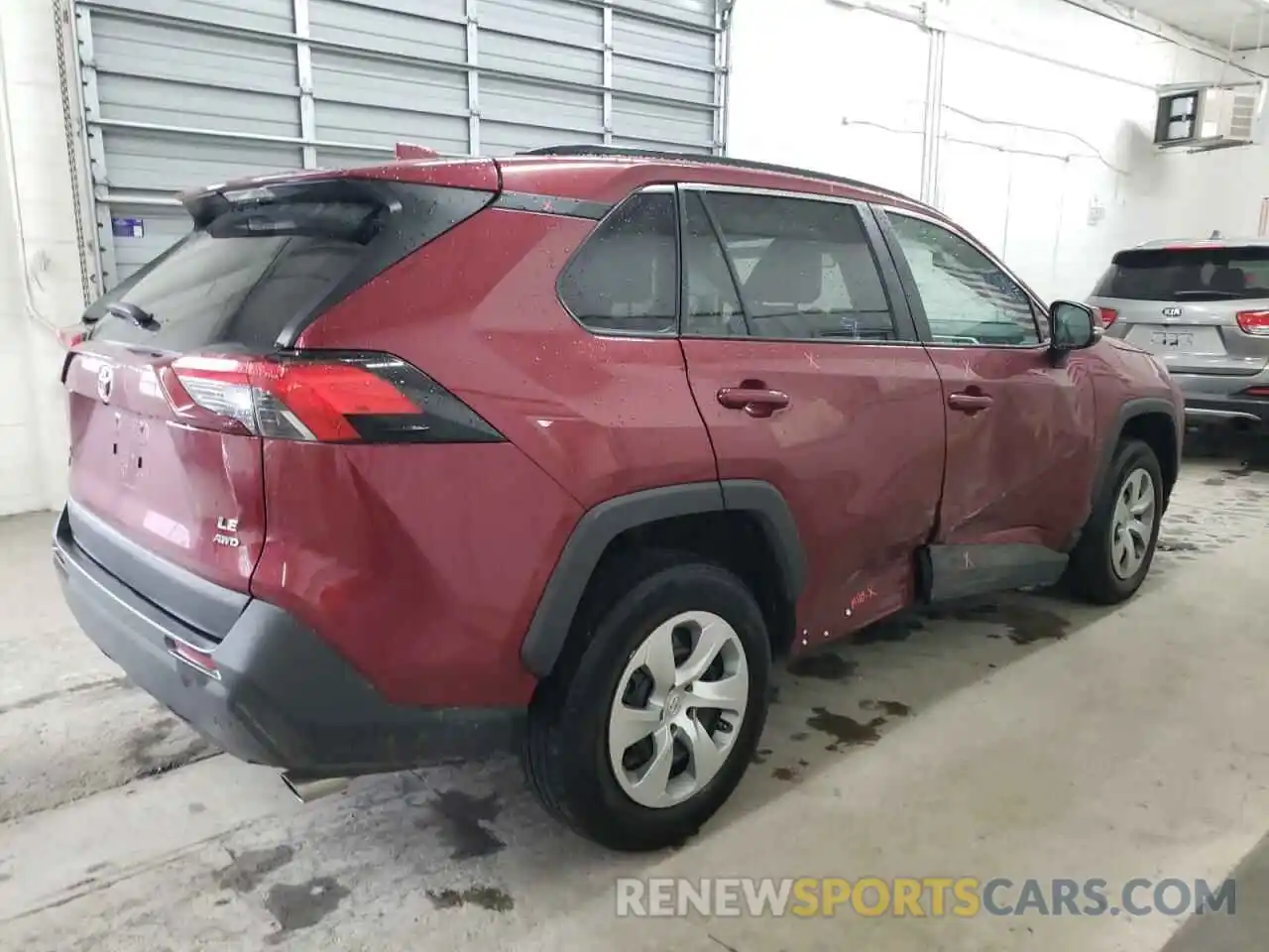 3 Photograph of a damaged car 2T3G1RFV3MW233956 TOYOTA RAV4 2021