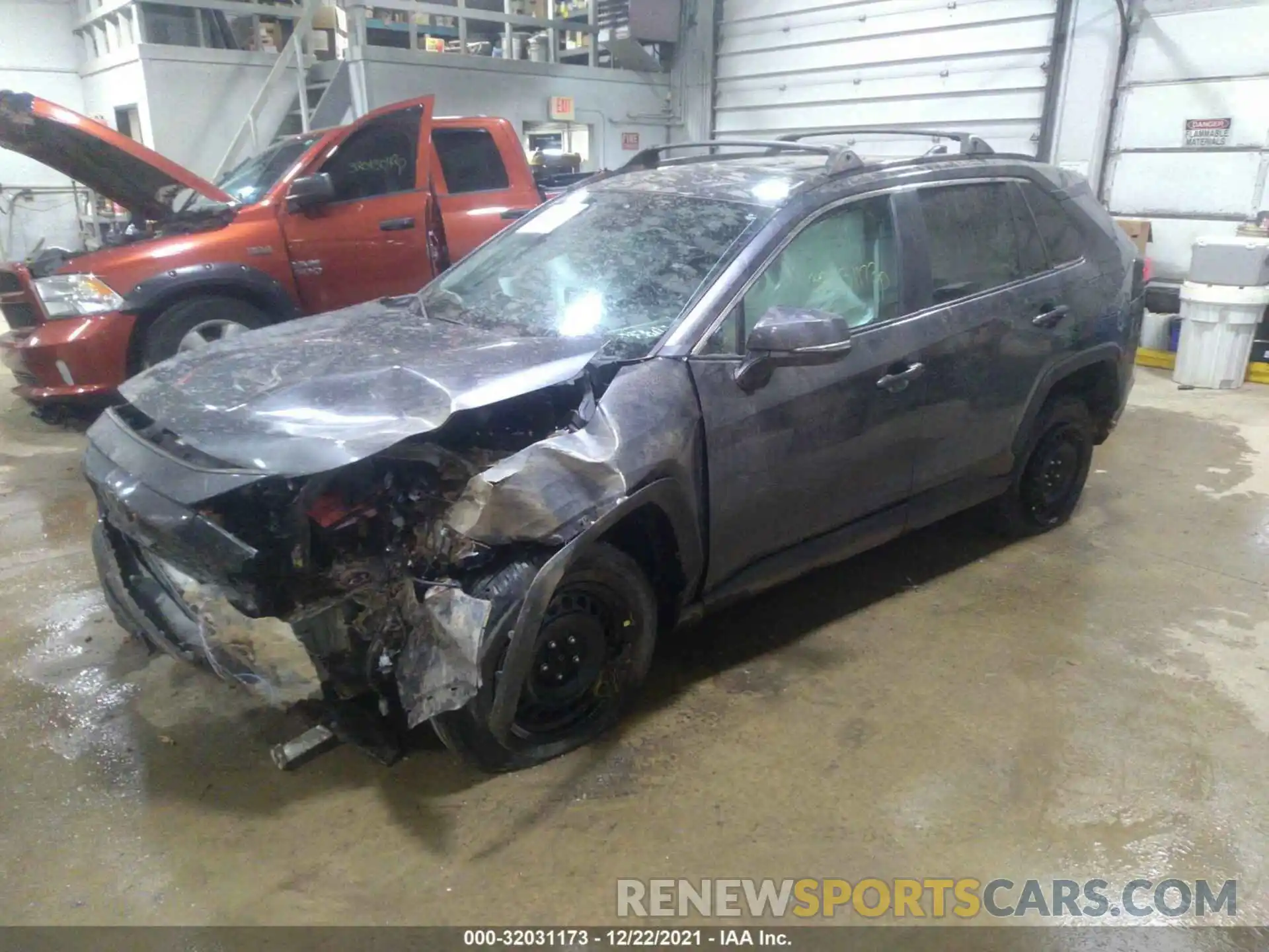 2 Photograph of a damaged car 2T3G1RFV4MC162557 TOYOTA RAV4 2021