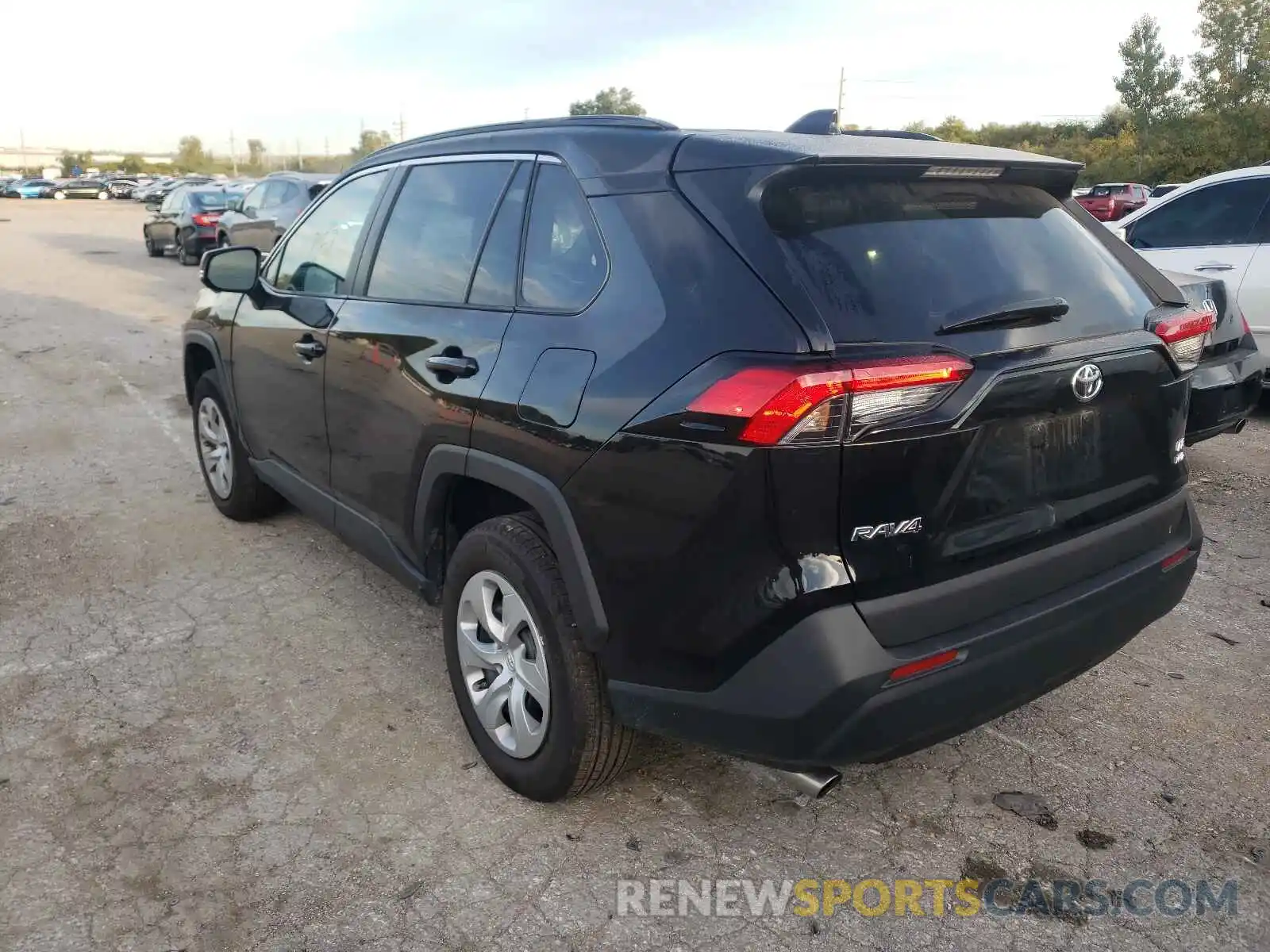 3 Photograph of a damaged car 2T3G1RFV4MC173154 TOYOTA RAV4 2021