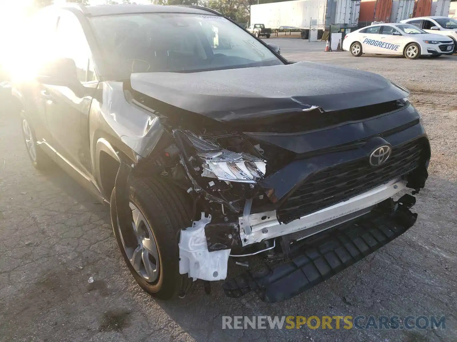 9 Photograph of a damaged car 2T3G1RFV4MC173154 TOYOTA RAV4 2021