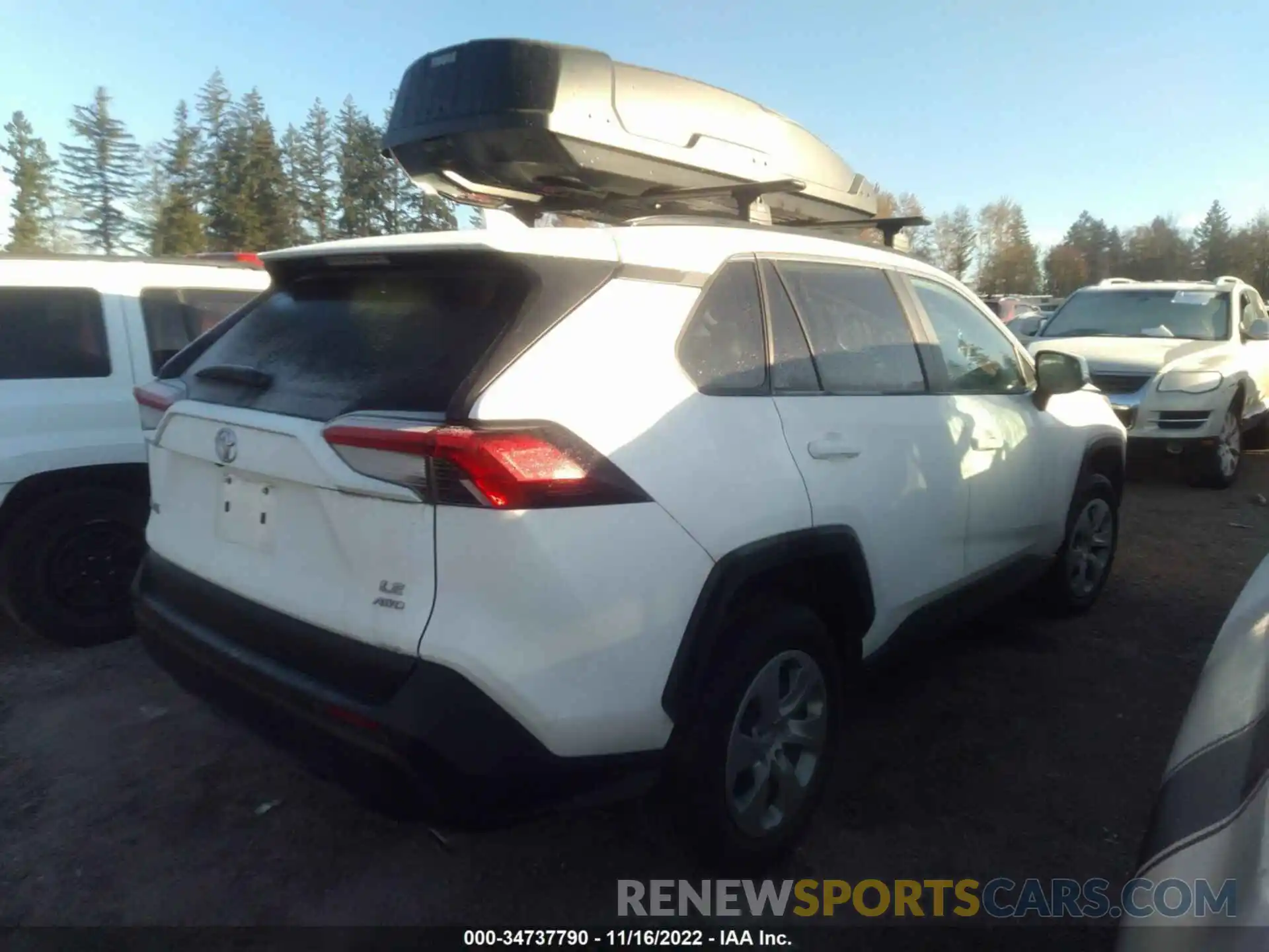 4 Photograph of a damaged car 2T3G1RFV4MC233496 TOYOTA RAV4 2021