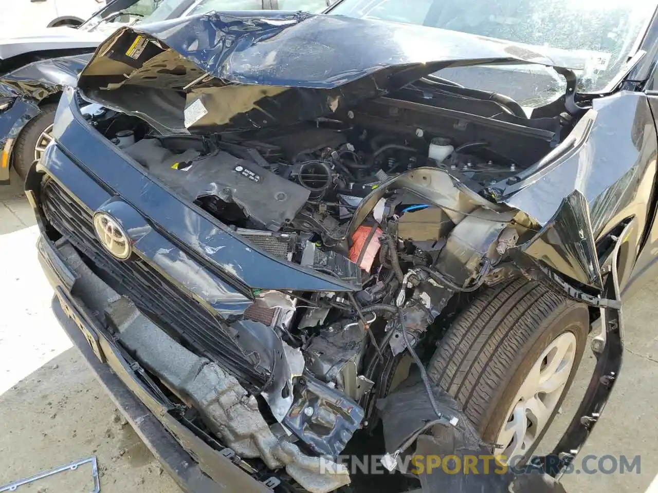 9 Photograph of a damaged car 2T3G1RFV4MC244305 TOYOTA RAV4 2021