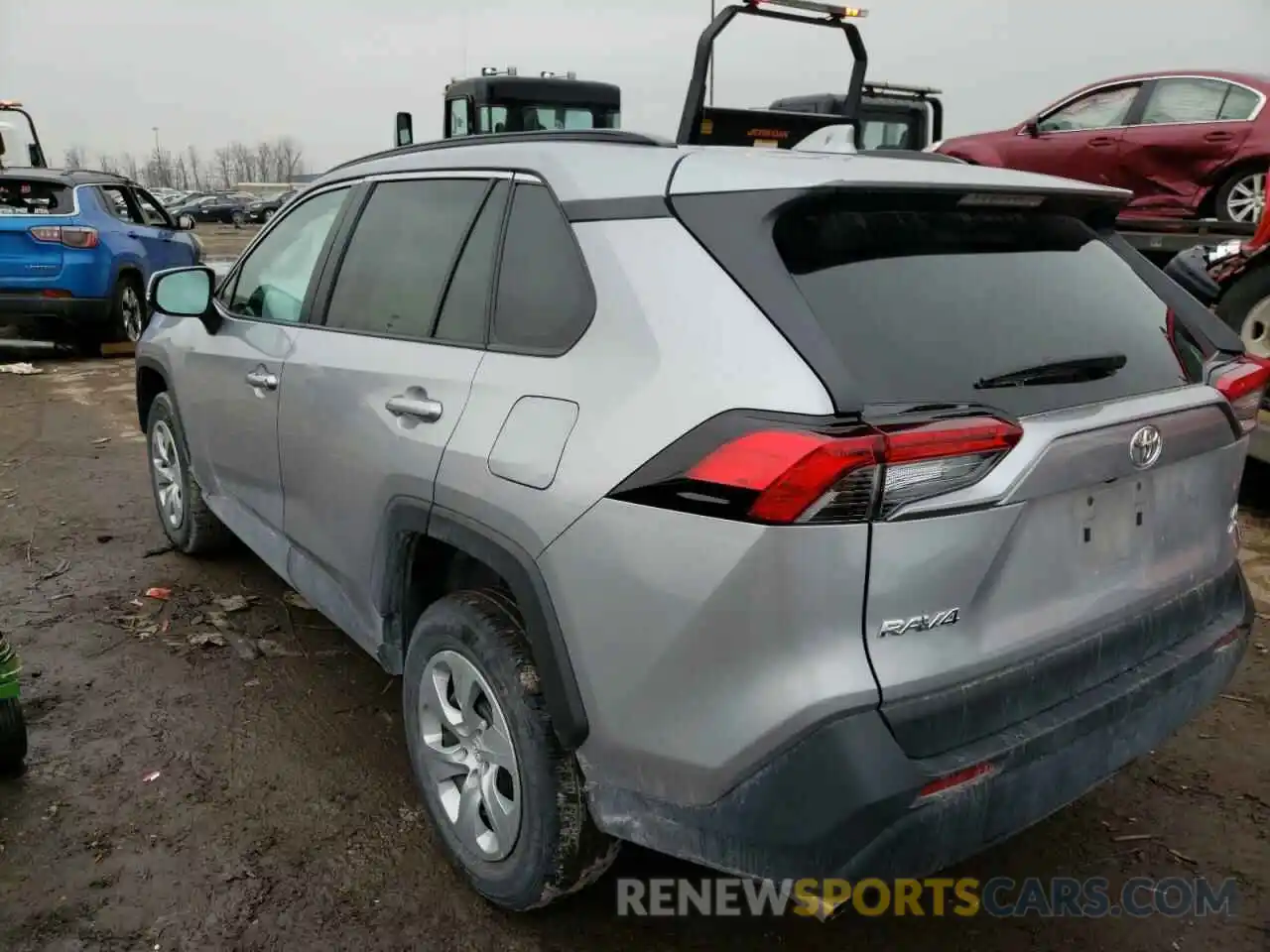 3 Photograph of a damaged car 2T3G1RFV4MW168664 TOYOTA RAV4 2021