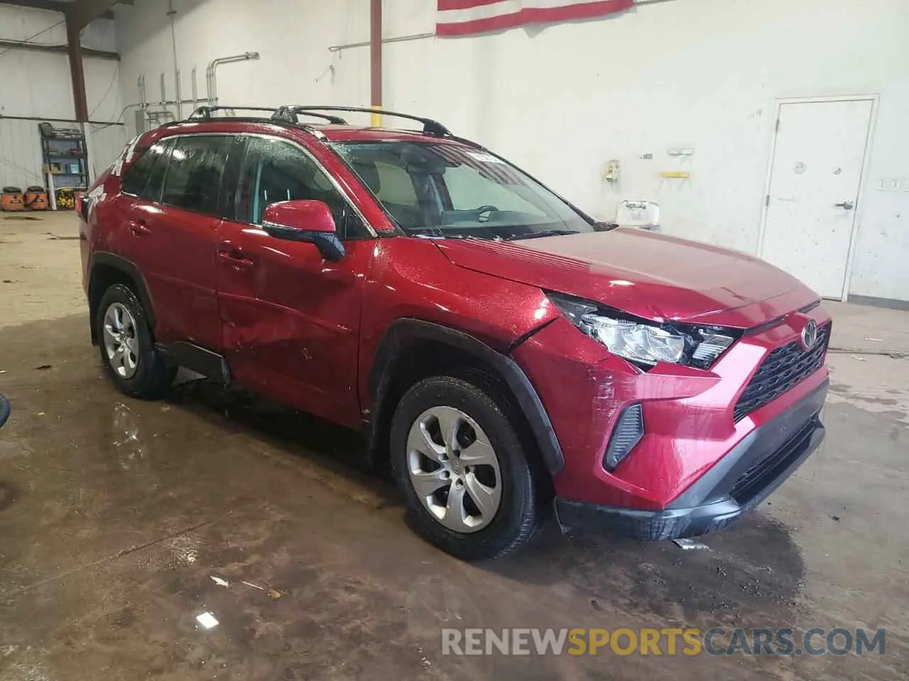 4 Photograph of a damaged car 2T3G1RFV4MW177137 TOYOTA RAV4 2021