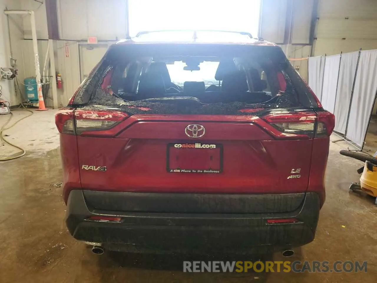 6 Photograph of a damaged car 2T3G1RFV4MW177137 TOYOTA RAV4 2021