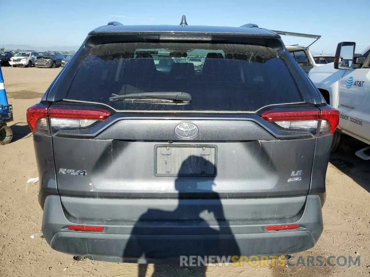 6 Photograph of a damaged car 2T3G1RFV4MW220651 TOYOTA RAV4 2021