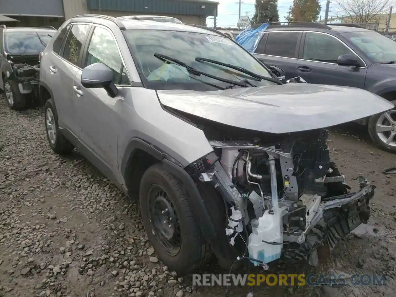 1 Photograph of a damaged car 2T3G1RFV5MC162566 TOYOTA RAV4 2021