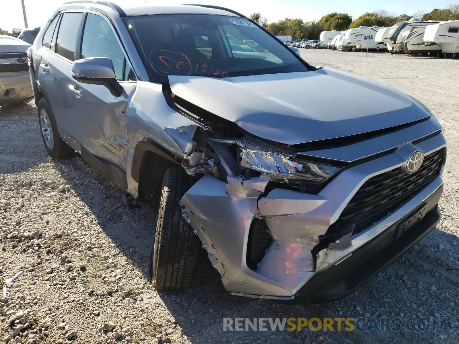 1 Photograph of a damaged car 2T3G1RFV5MC233684 TOYOTA RAV4 2021