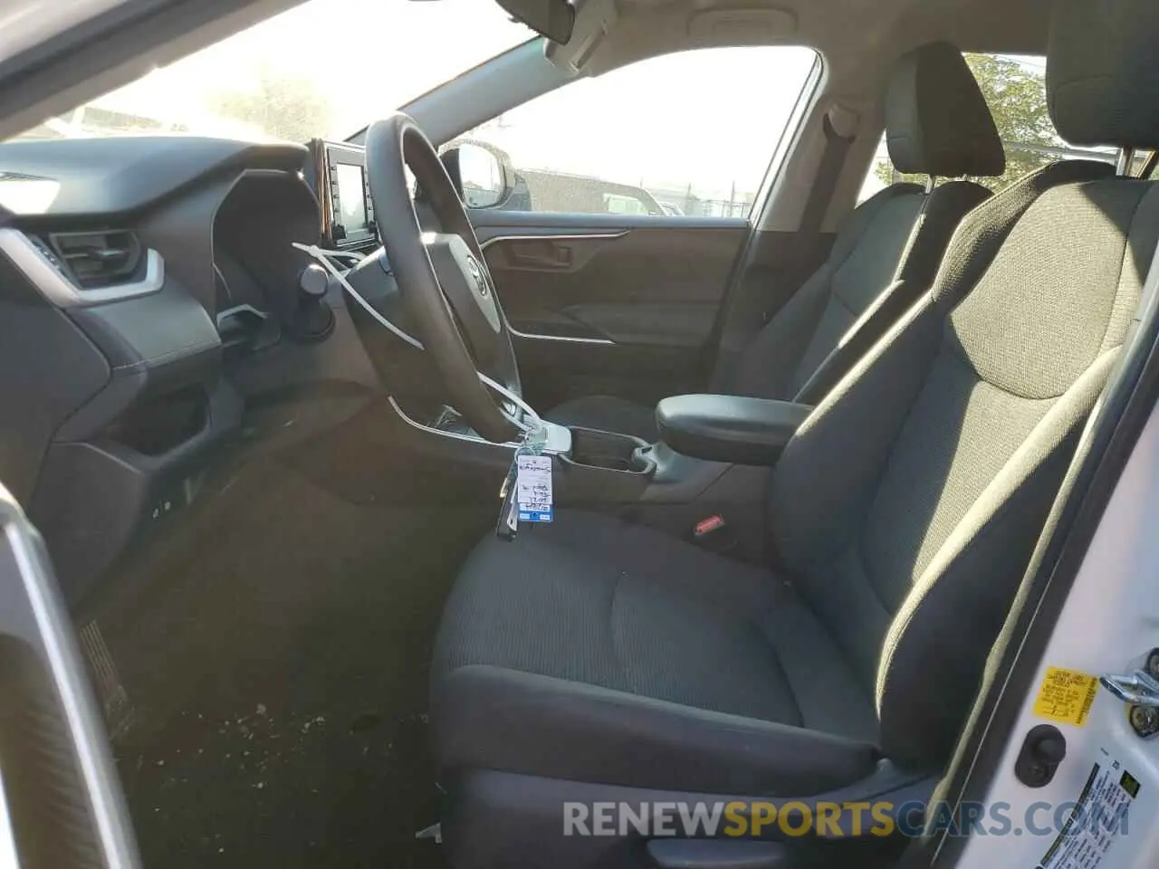 7 Photograph of a damaged car 2T3G1RFV6MC181708 TOYOTA RAV4 2021