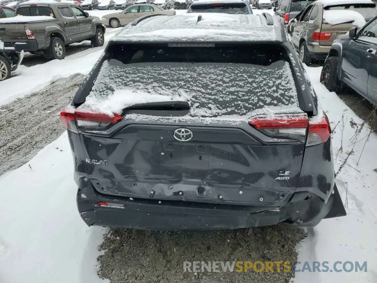 6 Photograph of a damaged car 2T3G1RFV6MC242958 TOYOTA RAV4 2021