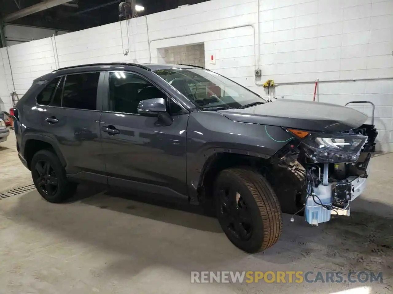 4 Photograph of a damaged car 2T3G1RFV6MW142311 TOYOTA RAV4 2021