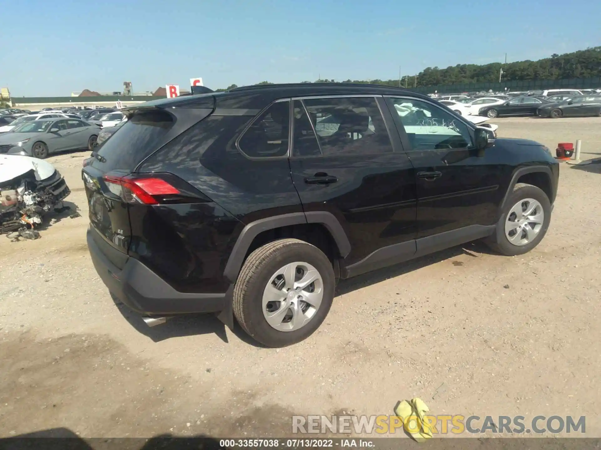 4 Photograph of a damaged car 2T3G1RFV7MC157482 TOYOTA RAV4 2021