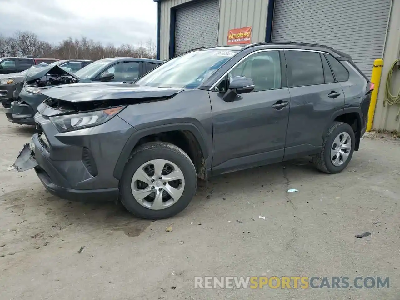 1 Photograph of a damaged car 2T3G1RFV7MC170197 TOYOTA RAV4 2021