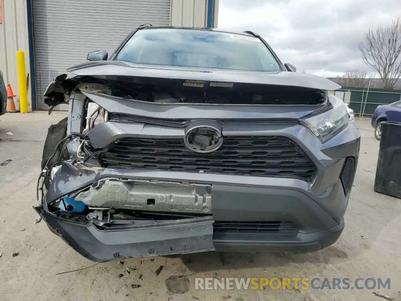 5 Photograph of a damaged car 2T3G1RFV7MC170197 TOYOTA RAV4 2021