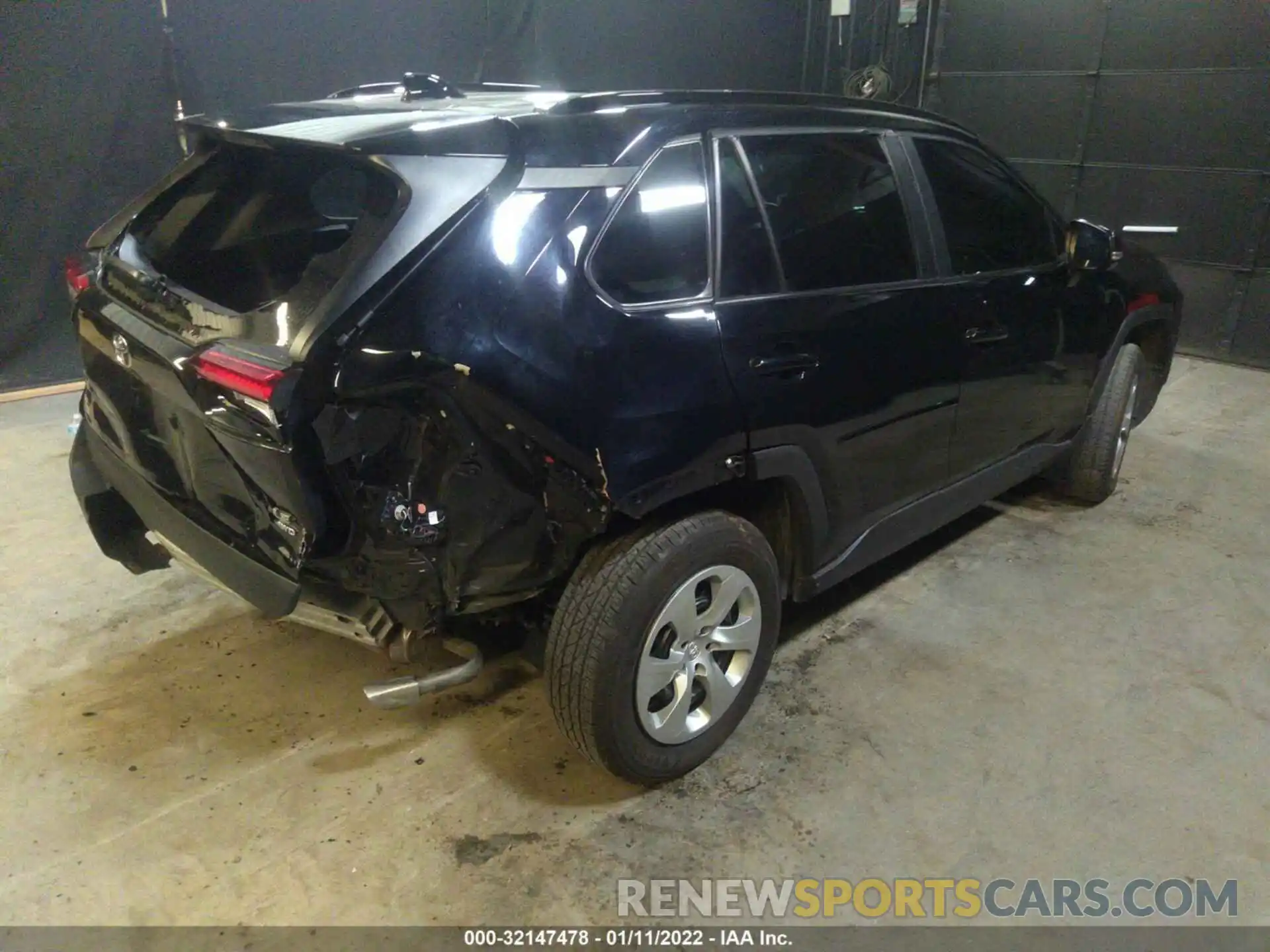 4 Photograph of a damaged car 2T3G1RFV7MC173651 TOYOTA RAV4 2021